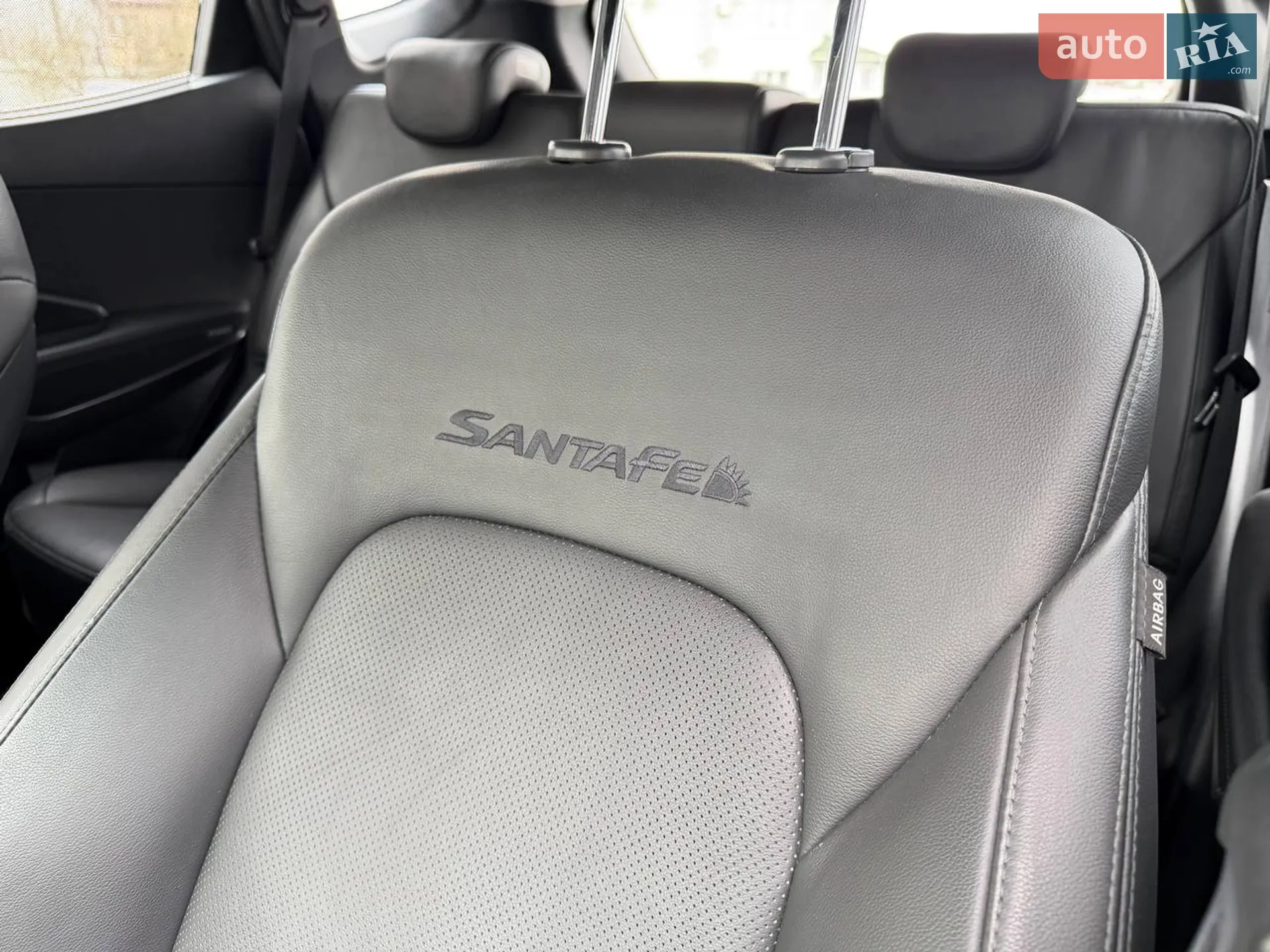 2017 Hyundai Santa Fe - мініатюра 26