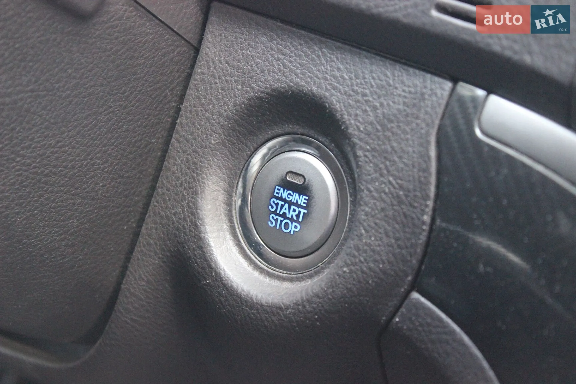 2010 Hyundai Santa Fe - мініатюра 34