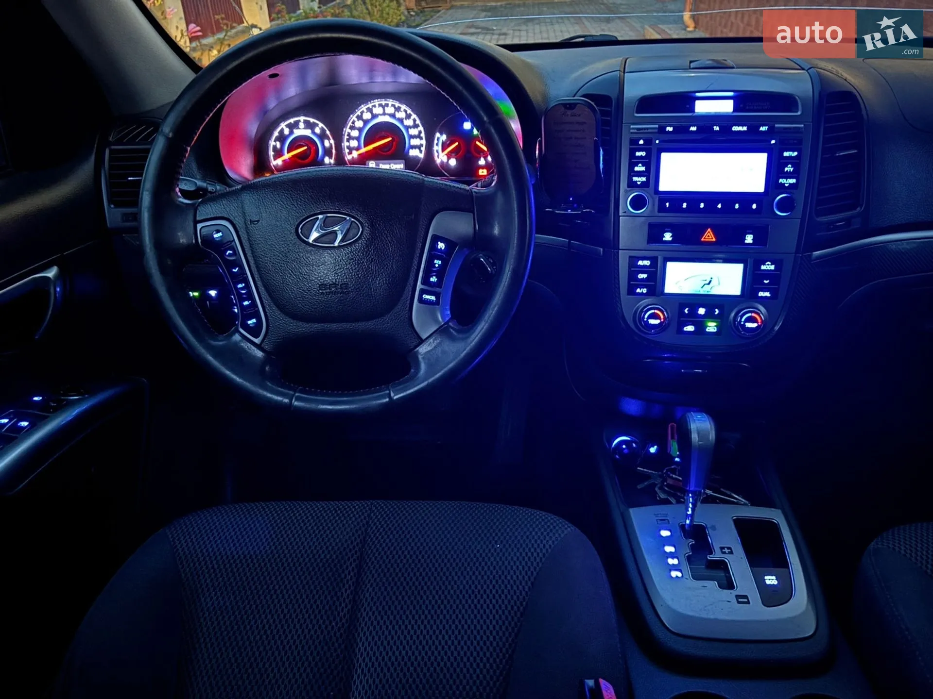 2011 Hyundai Santa Fe - мініатюра 9