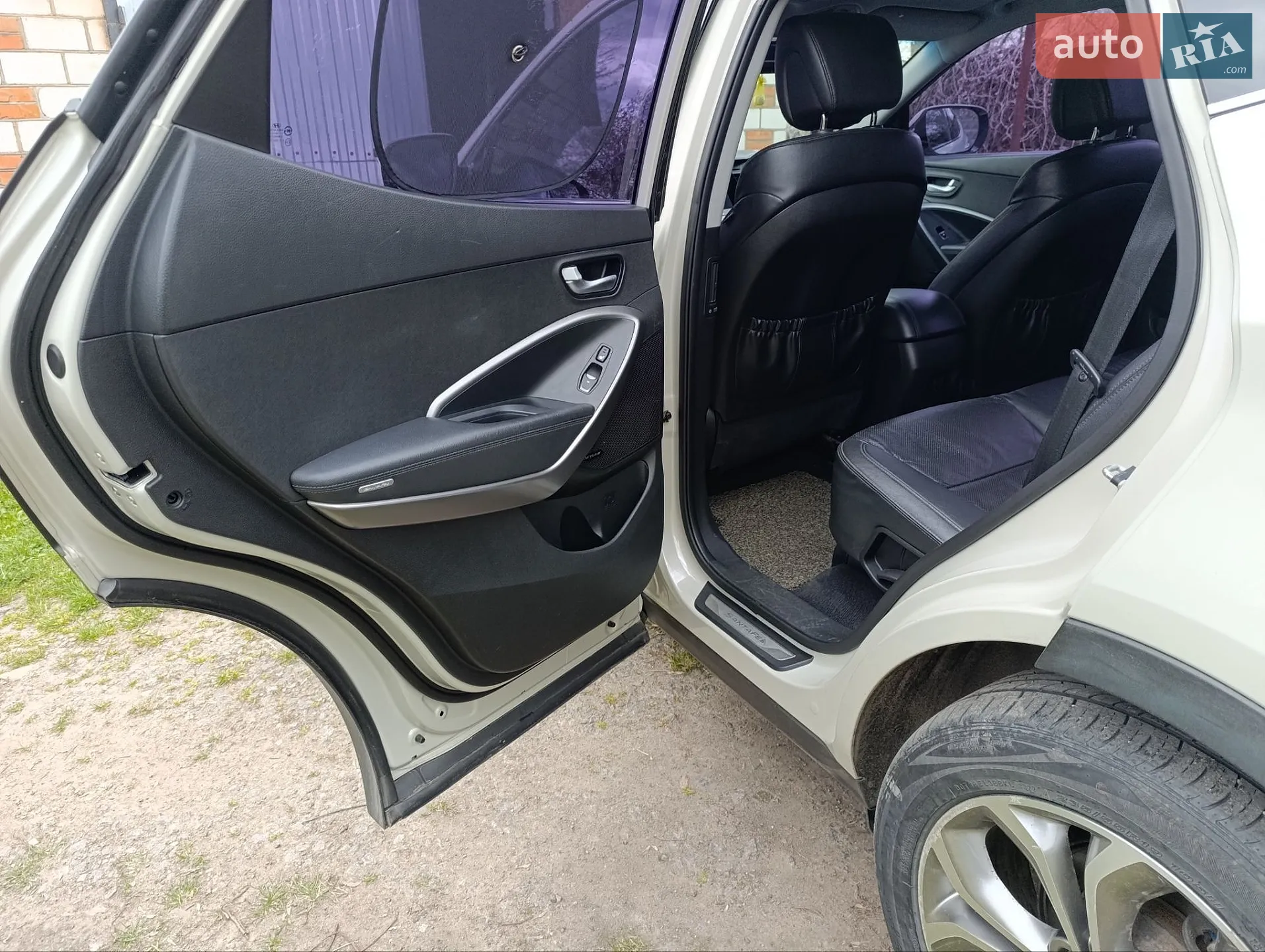 2012 Hyundai Santa Fe - мініатюра 17