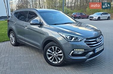 Внедорожник / Кроссовер Hyundai Santa FE 2017 в Киеве