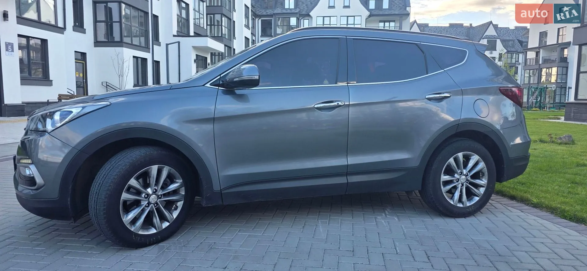 2017 Hyundai Santa Fe - мініатюра 7