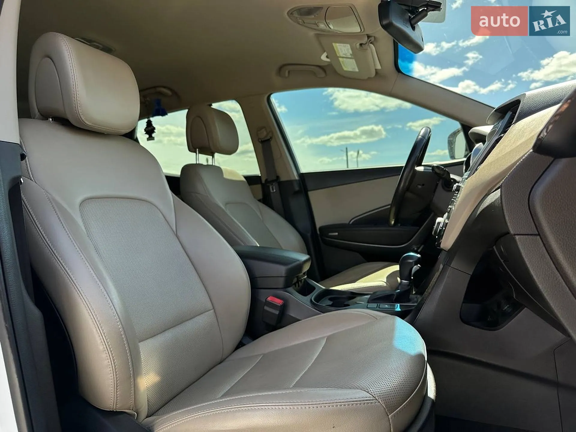 2016 Hyundai Santa Fe - мініатюра 19