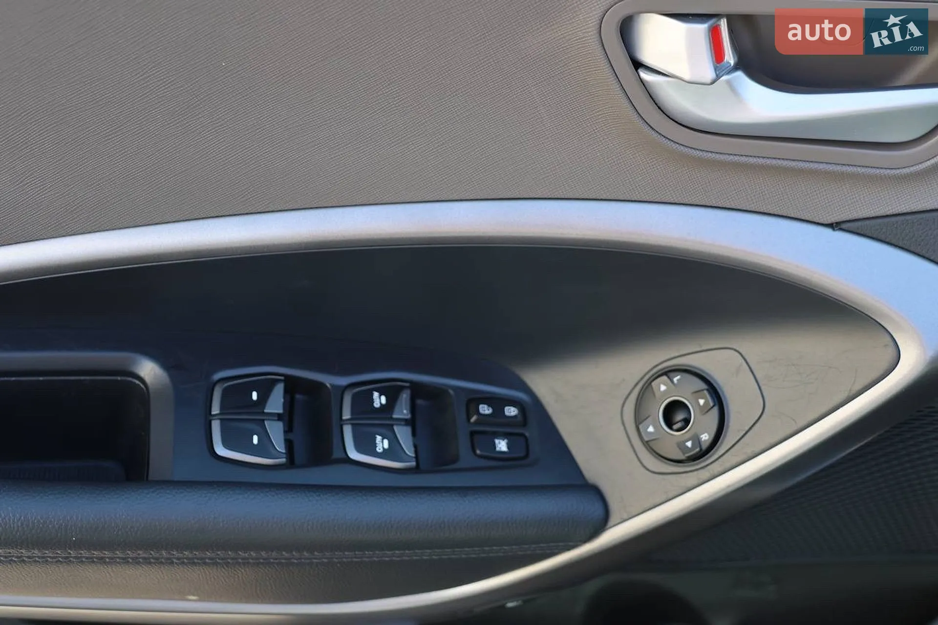 2015 Hyundai Santa Fe - мініатюра 6