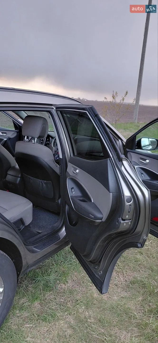 2017 Hyundai Santa Fe - мініатюра 15