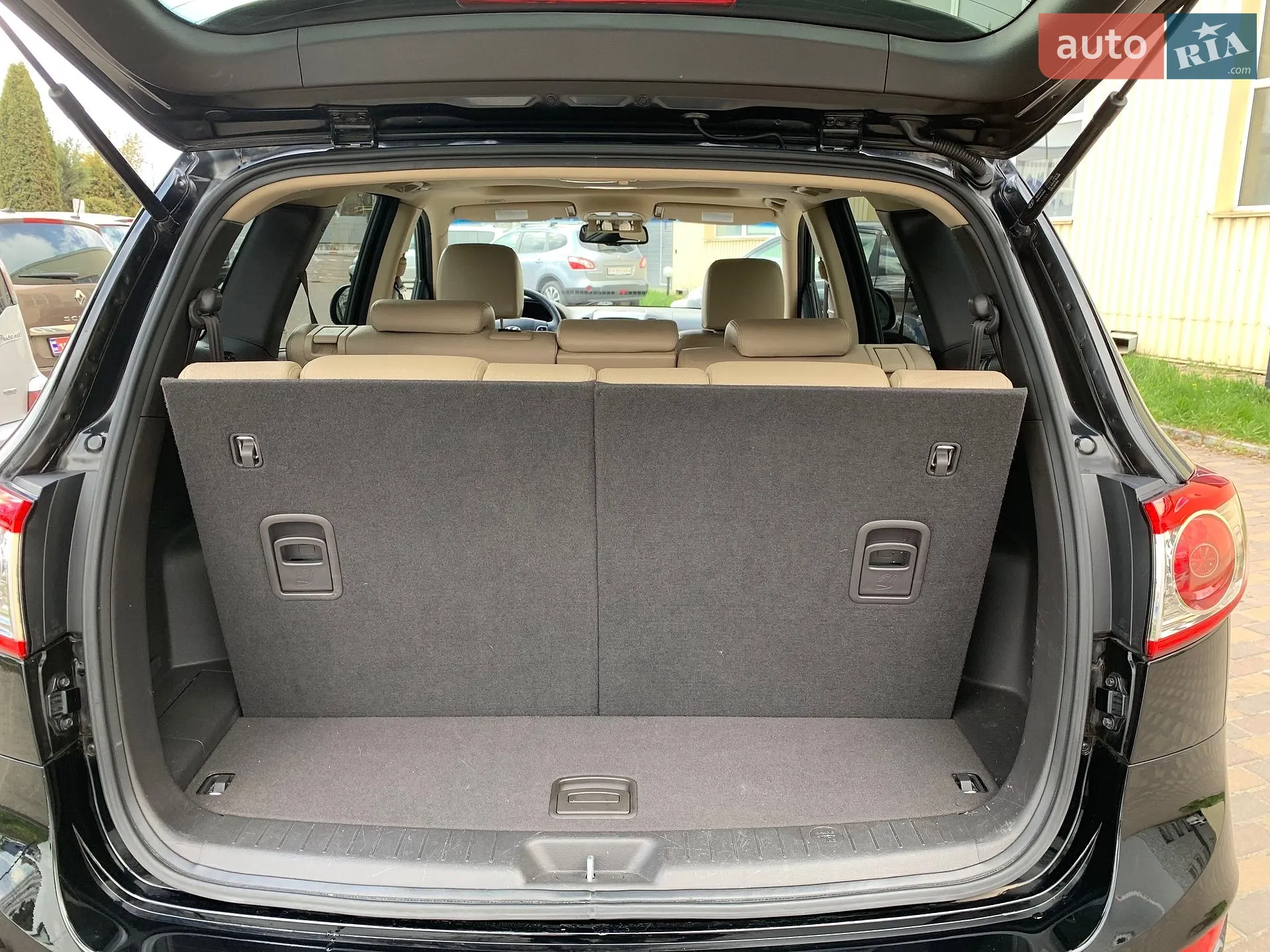 2011 Hyundai Santa Fe - мініатюра 44