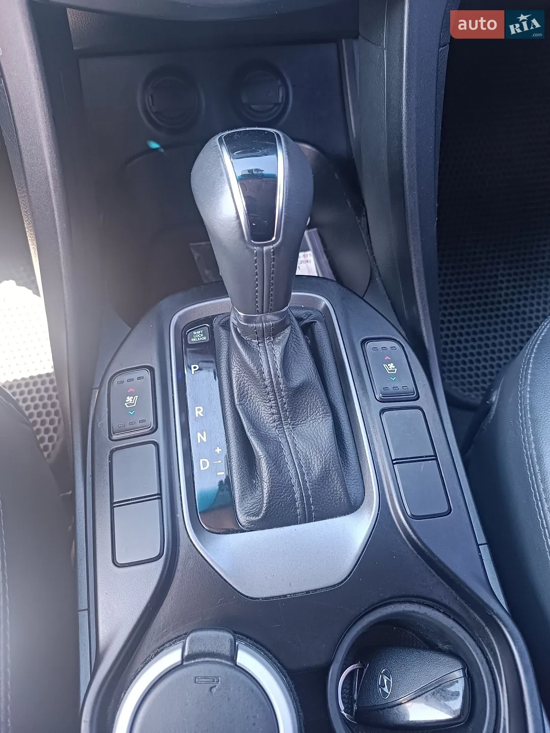 2015 Hyundai Santa Fe - мініатюра 19