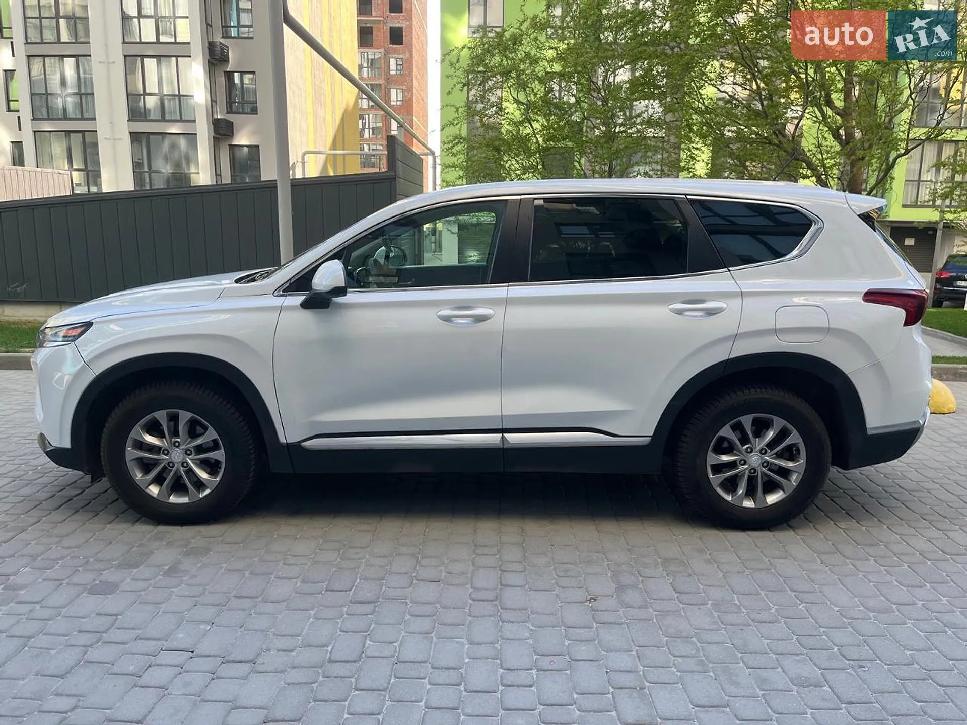 2019 Hyundai Santa Fe - мініатюра 16