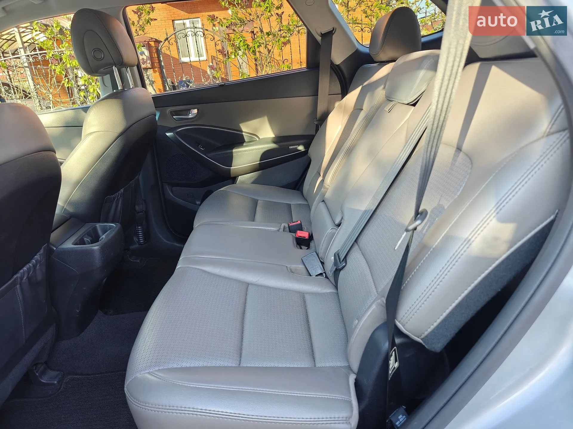 2016 Hyundai Santa Fe - мініатюра 19
