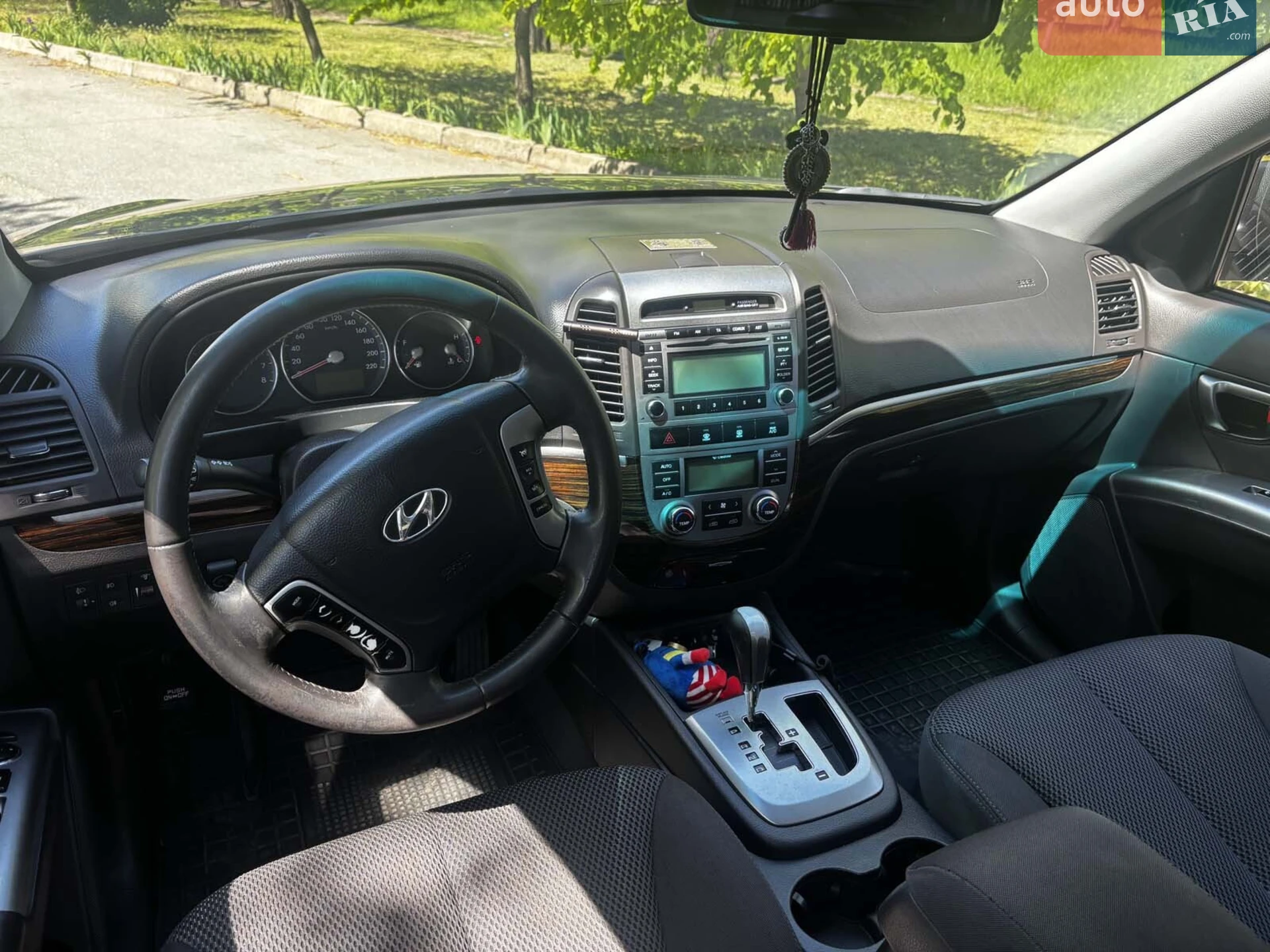 2011 Hyundai Santa Fe - мініатюра 16