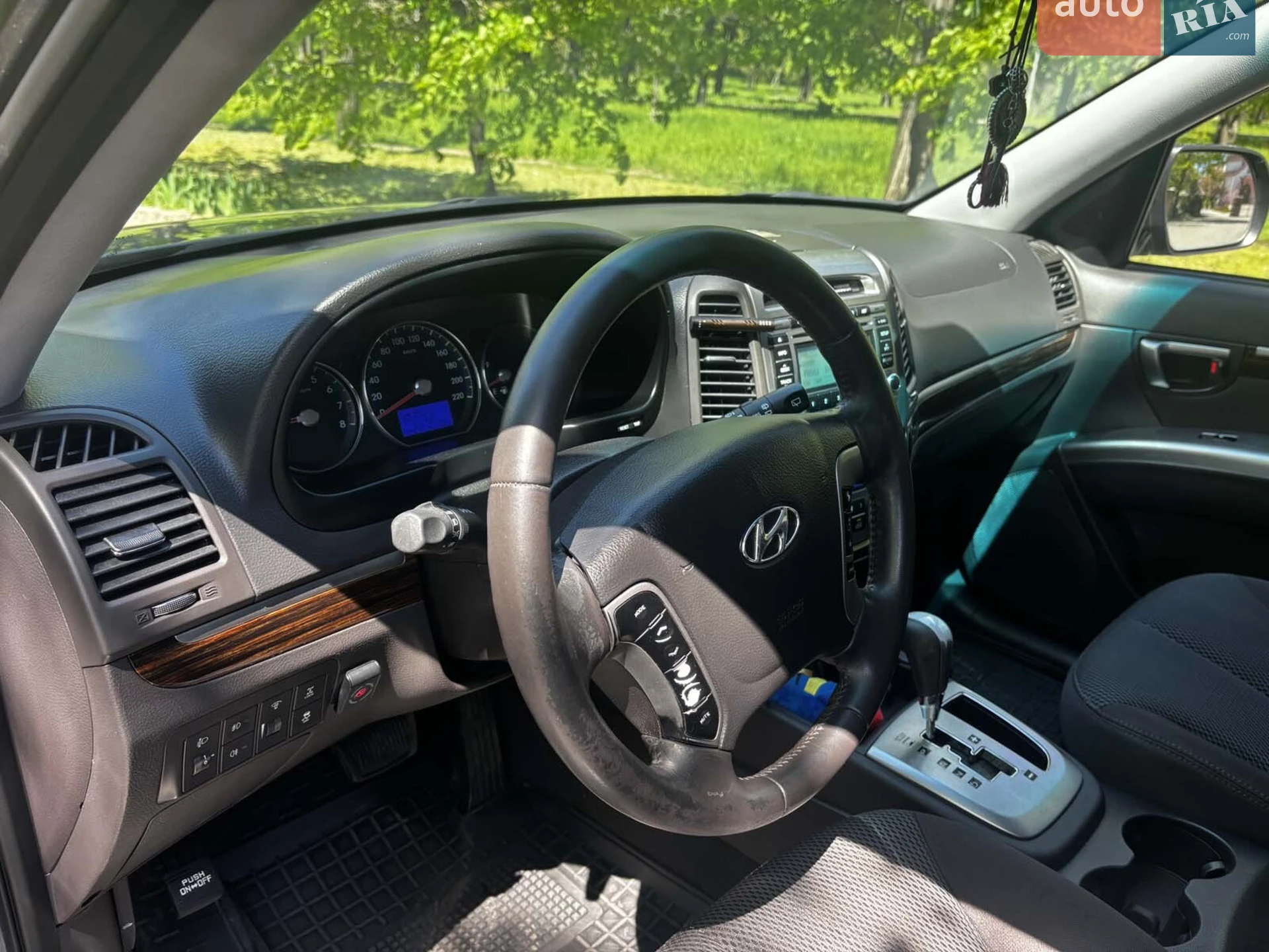 2011 Hyundai Santa Fe - мініатюра 26
