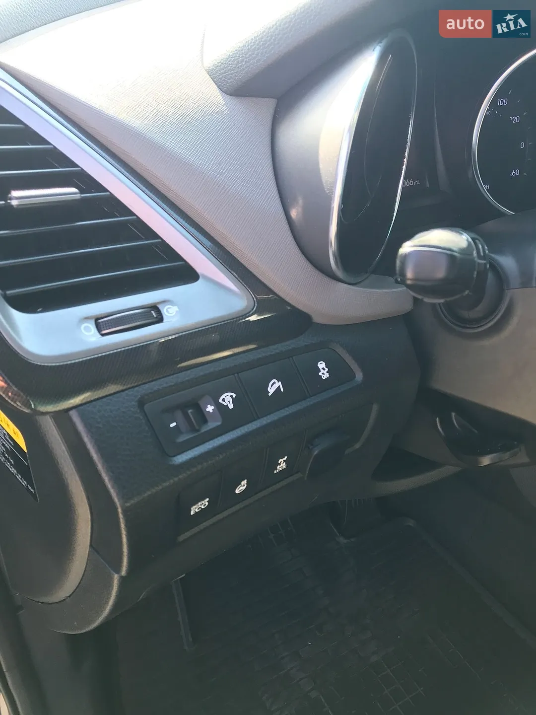 2012 Hyundai Santa Fe - мініатюра 8