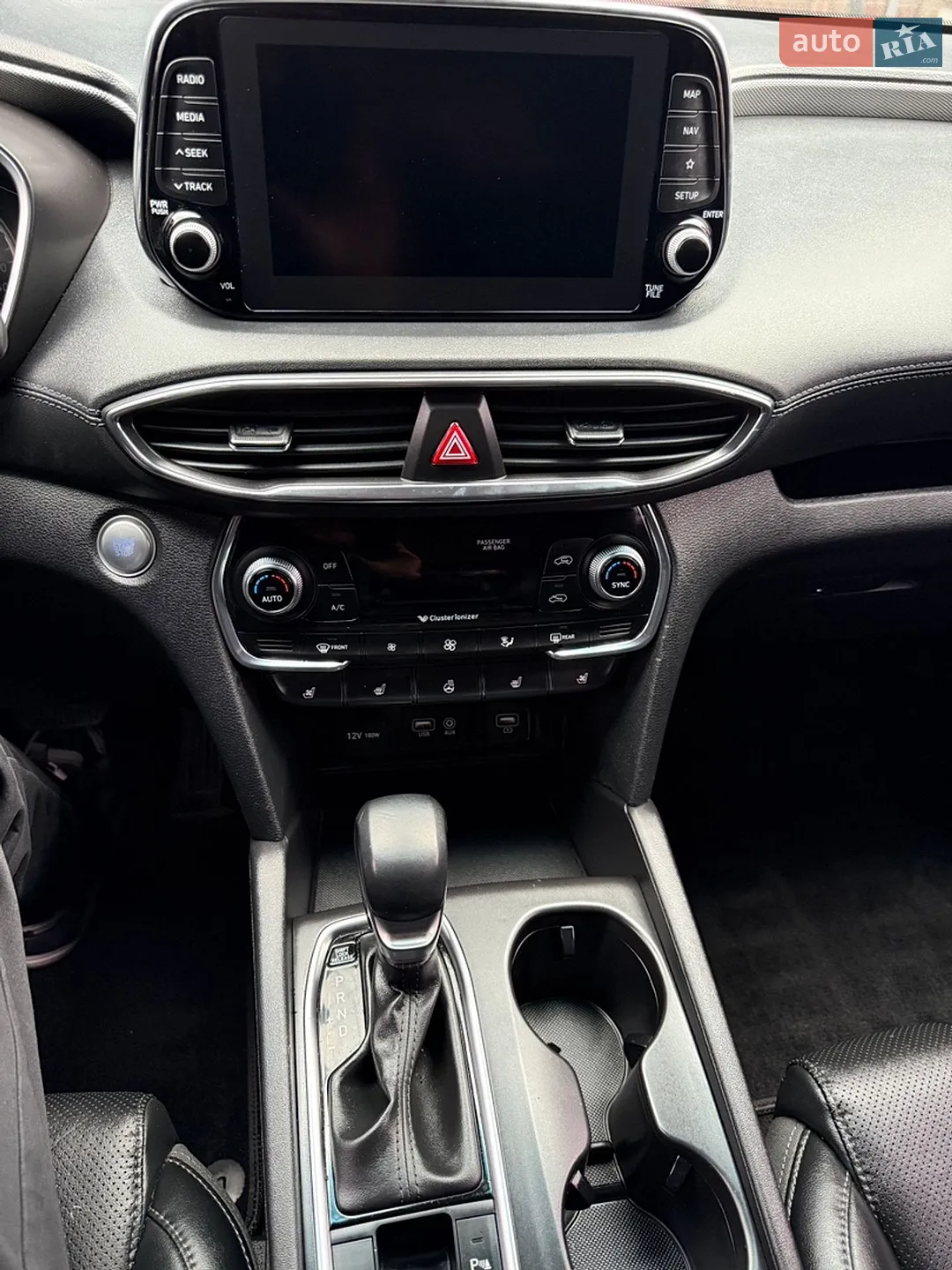 2019 Hyundai Santa Fe - мініатюра 23