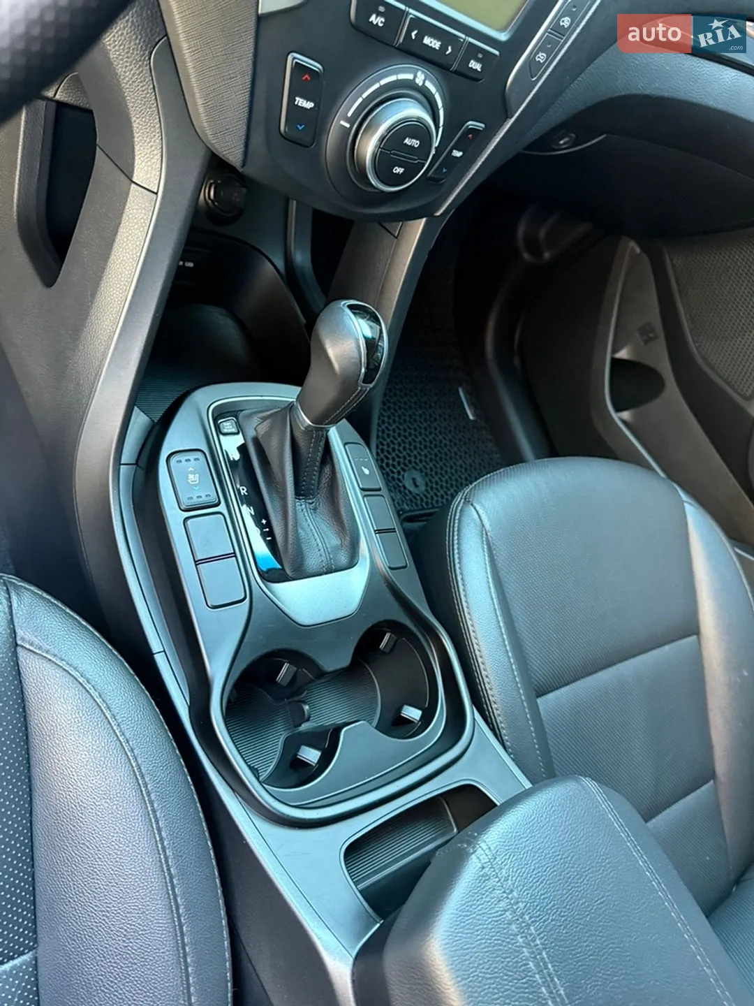 2013 Hyundai Santa Fe - мініатюра 22