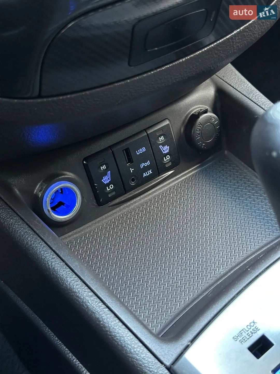 2011 Hyundai Santa Fe - мініатюра 25
