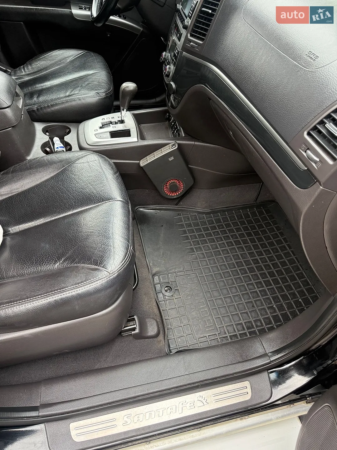 2011 Hyundai Santa Fe - мініатюра 14