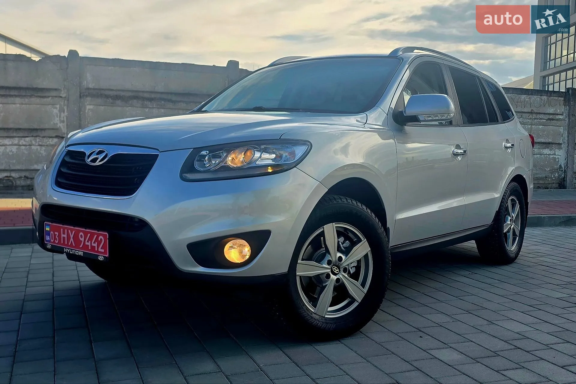 2011 Hyundai Santa Fe - мініатюра 12