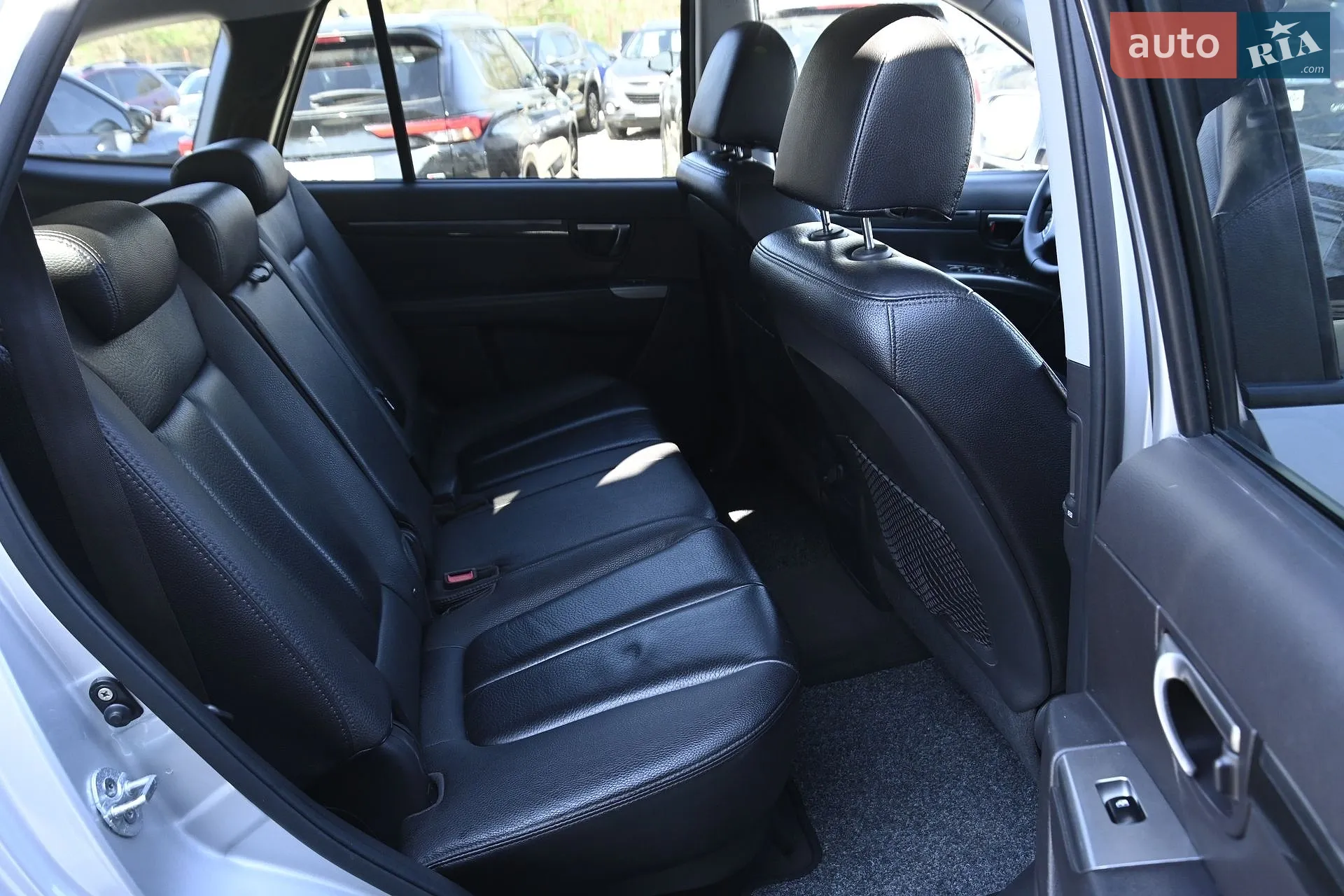 2011 Hyundai Santa Fe - мініатюра 39
