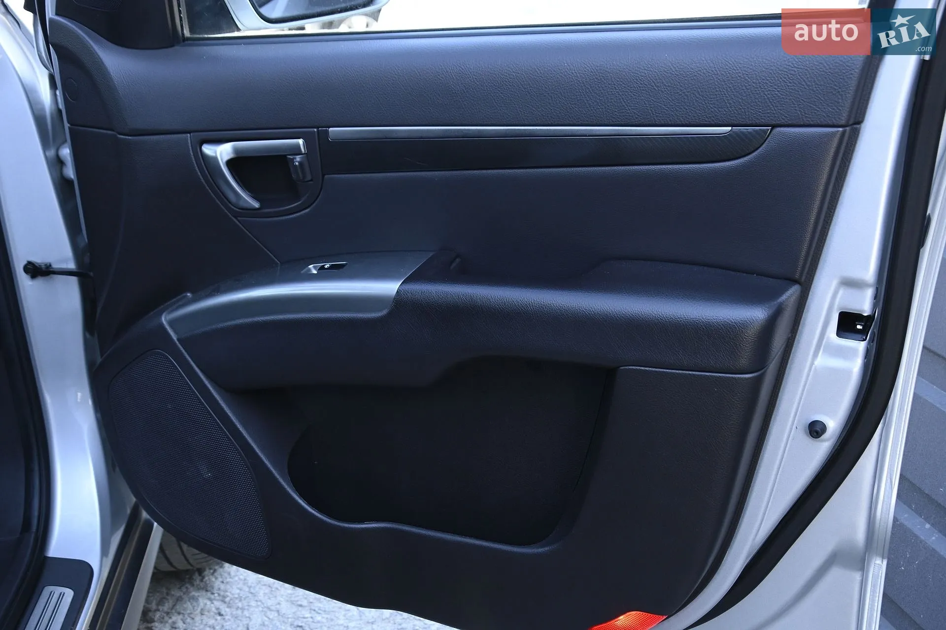 2011 Hyundai Santa Fe - мініатюра 32