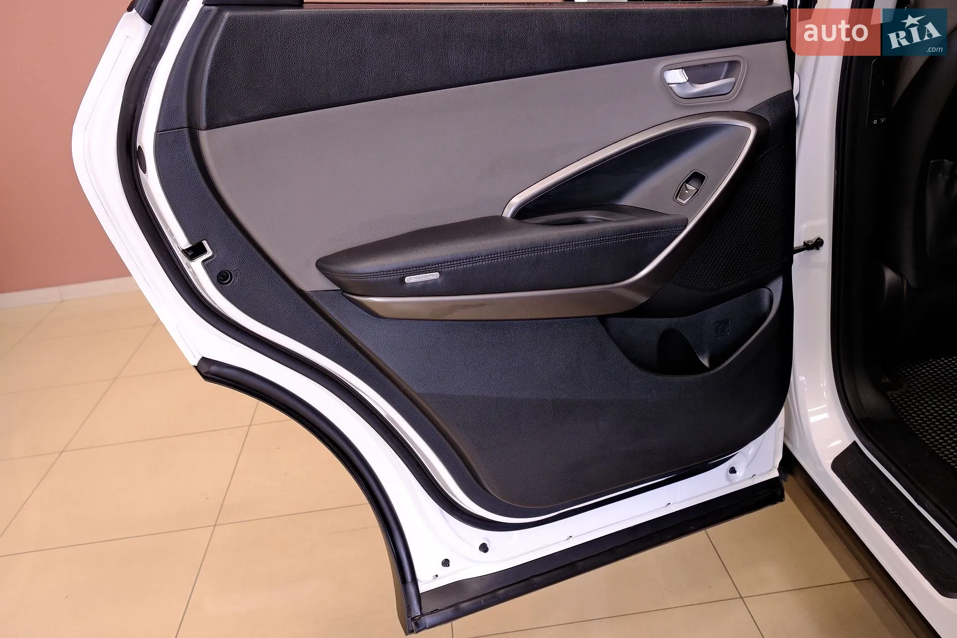 2016 Hyundai Santa Fe - мініатюра 29