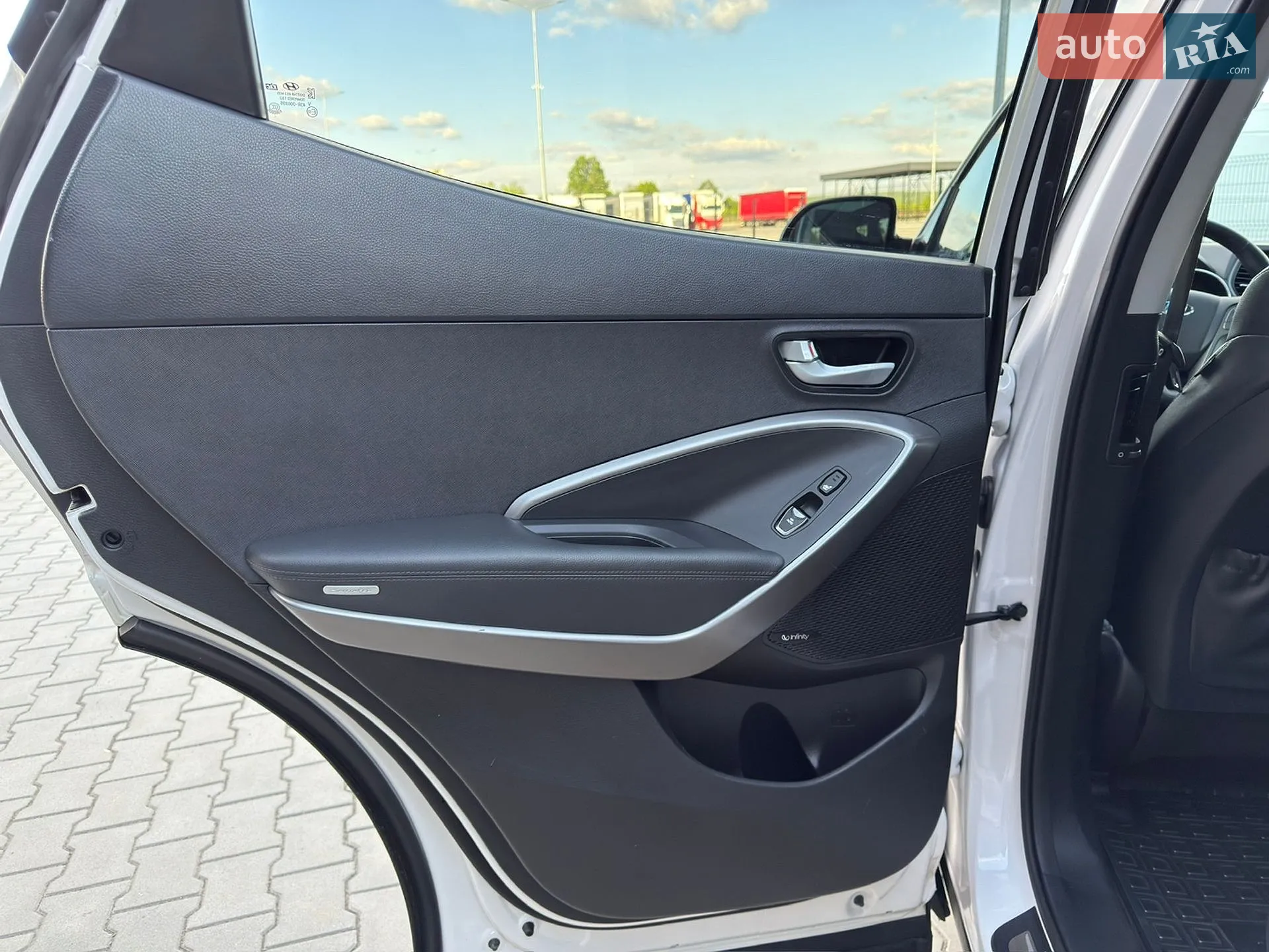2015 Hyundai Santa Fe - мініатюра 33