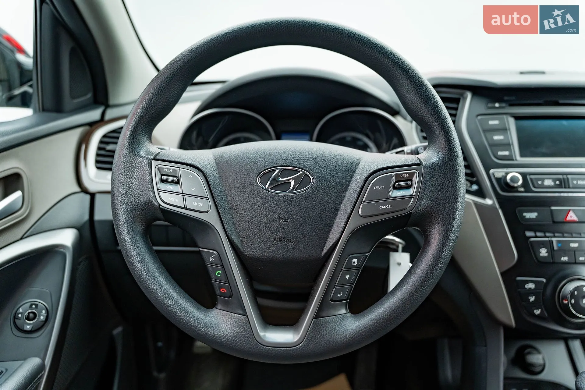 2017 Hyundai Santa Fe - мініатюра 13