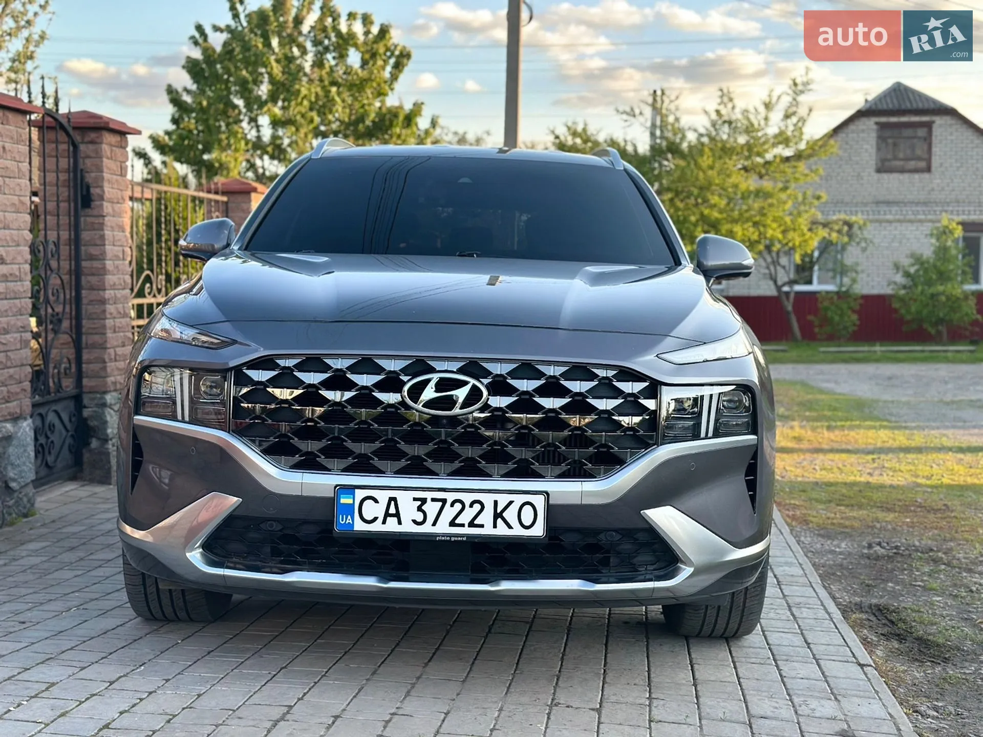 Hyundai Santa FE 2020 VIN KMHS581HGMU334212 фото оголошення 2 з 101