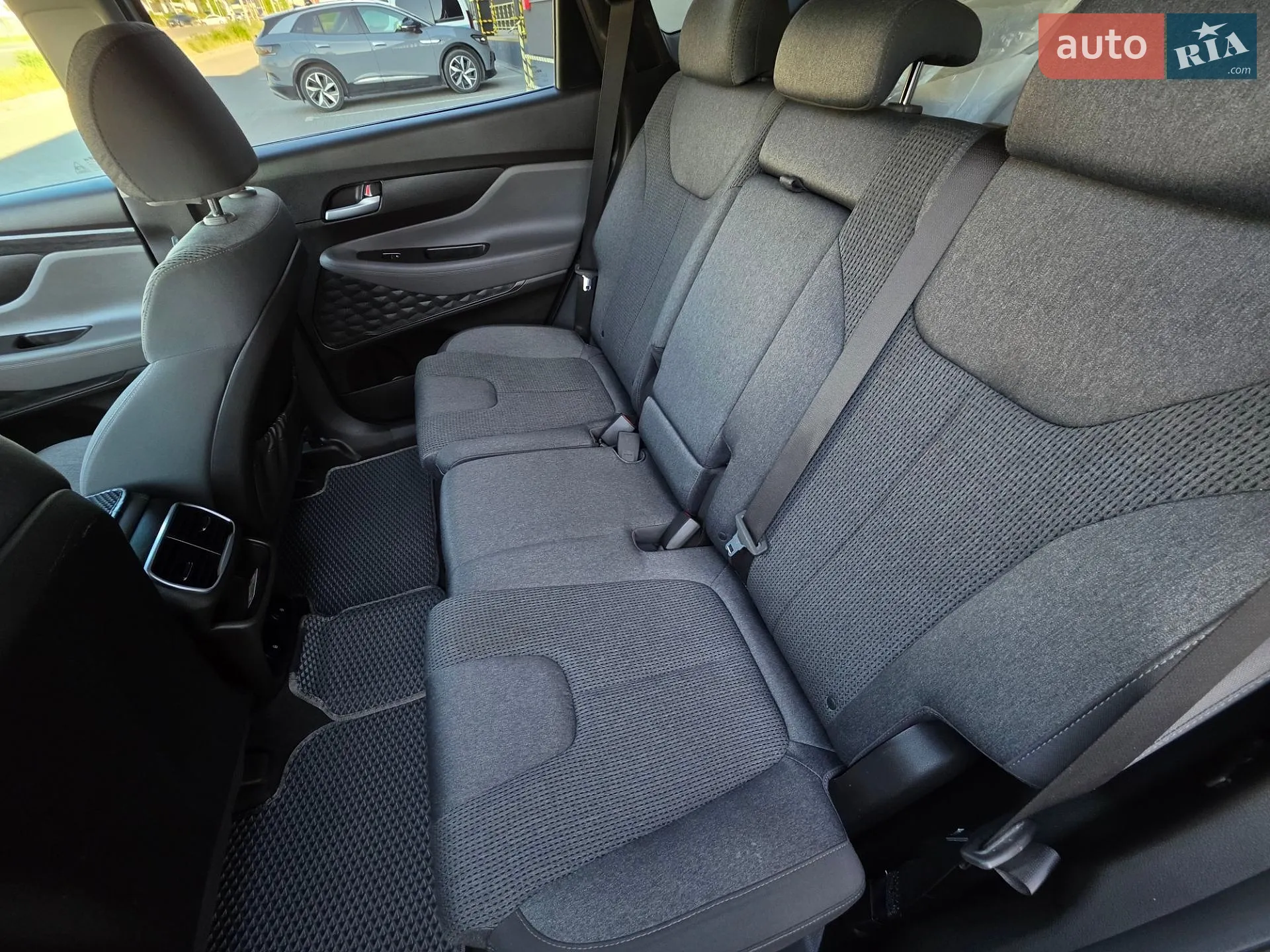 2018 Hyundai Santa Fe - мініатюра 27
