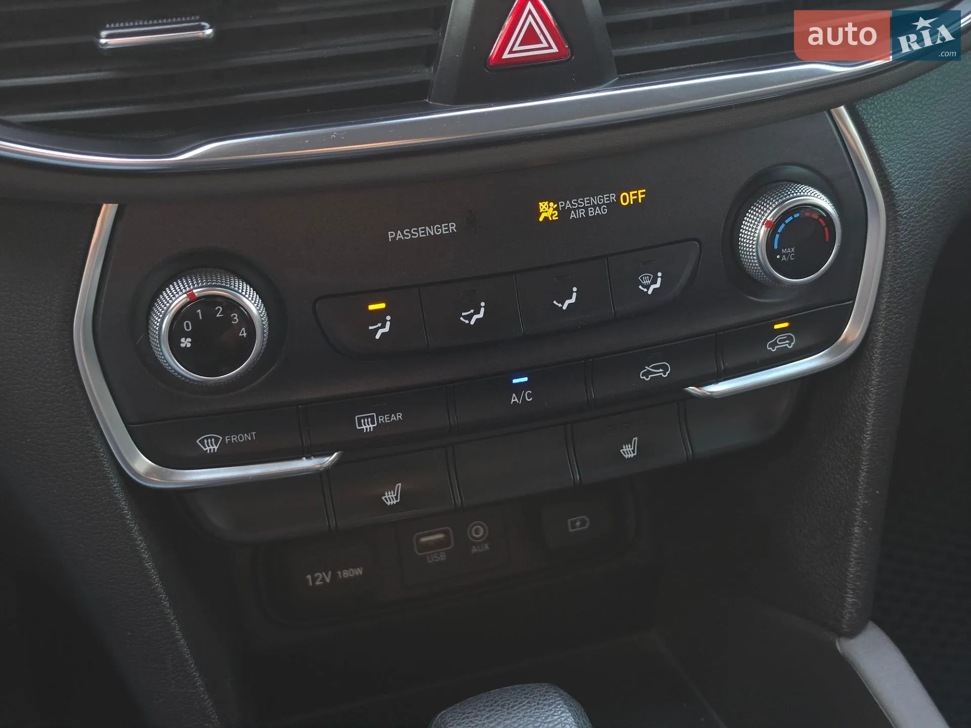 2018 Hyundai Santa Fe - мініатюра 38
