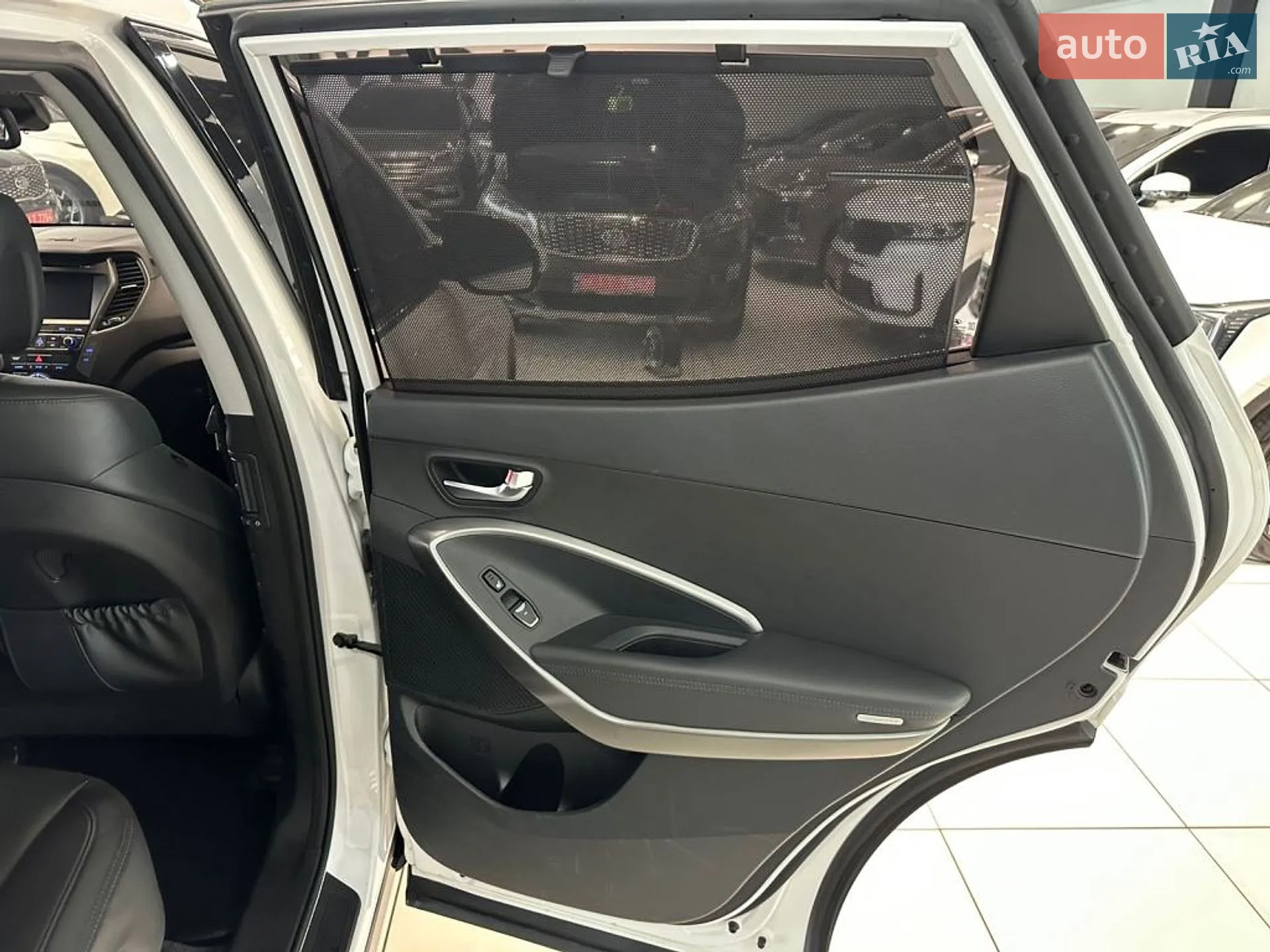 2017 Hyundai Santa Fe - мініатюра 24