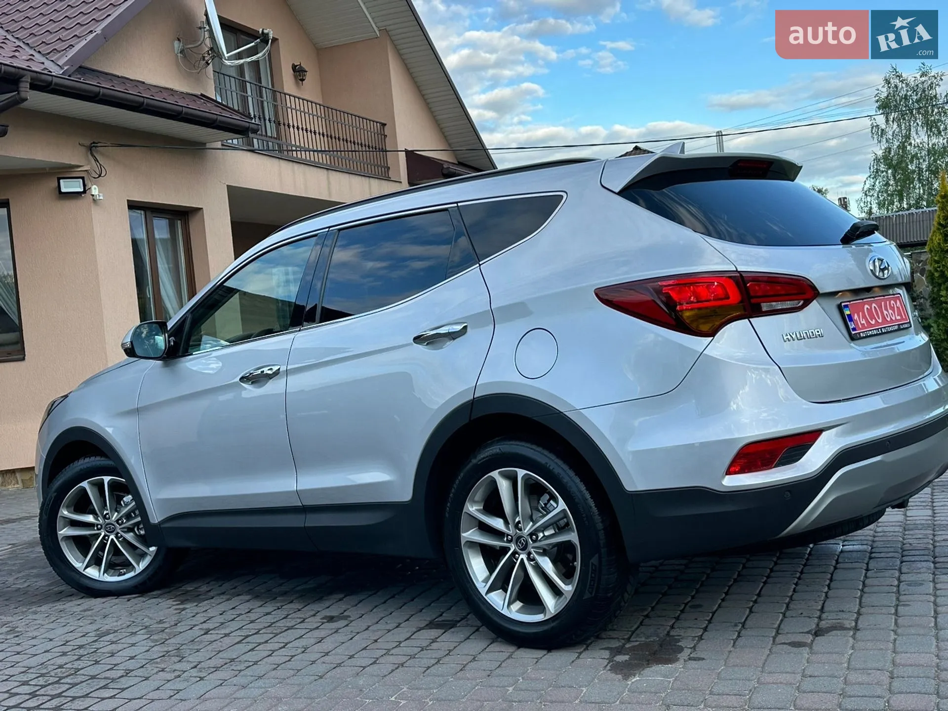 2016 Hyundai Santa Fe - мініатюра 16