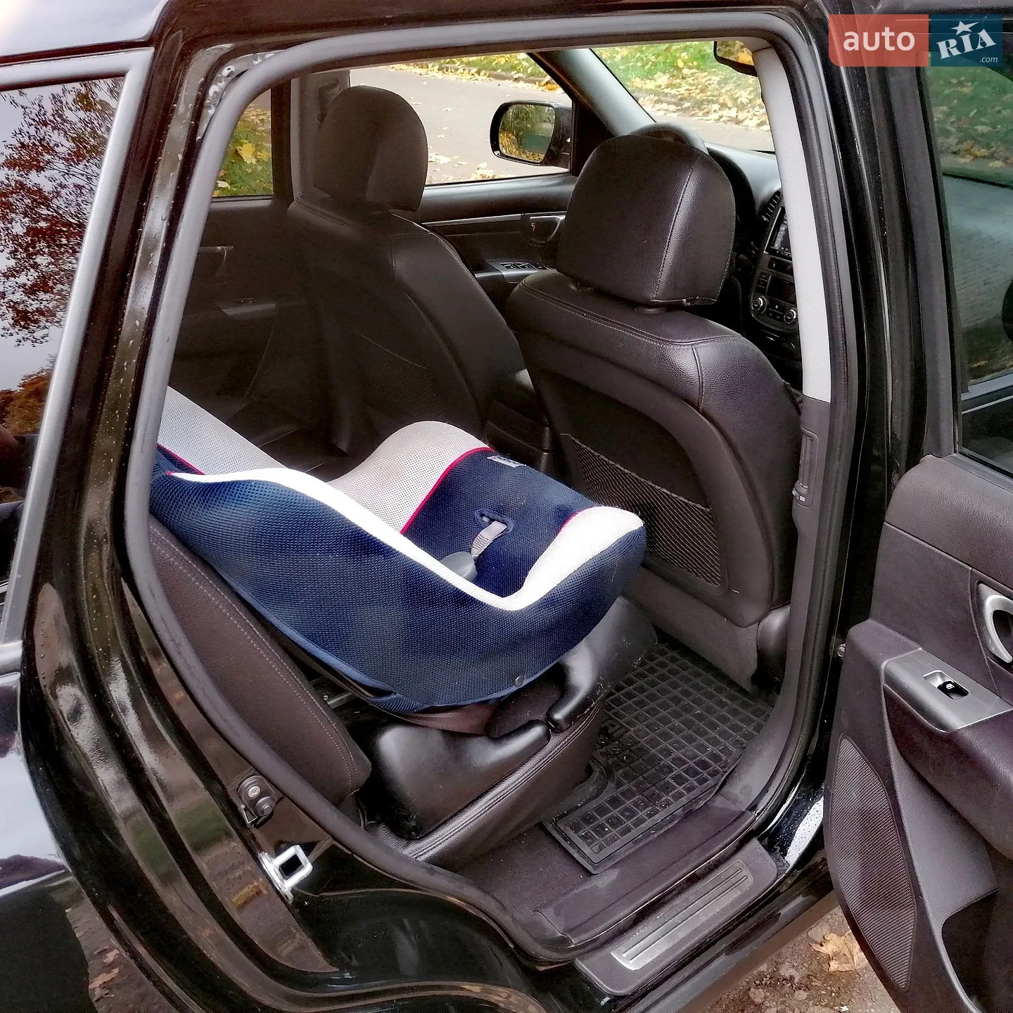 2011 Hyundai Santa Fe - мініатюра 10