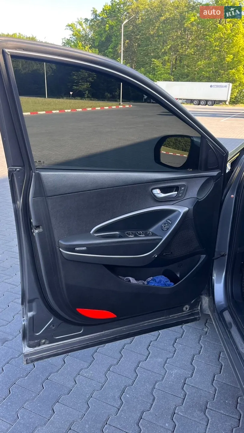 2014 Hyundai Santa Fe - мініатюра 17