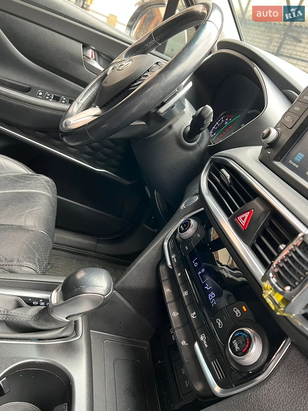 2019 Hyundai Santa Fe - мініатюра 46