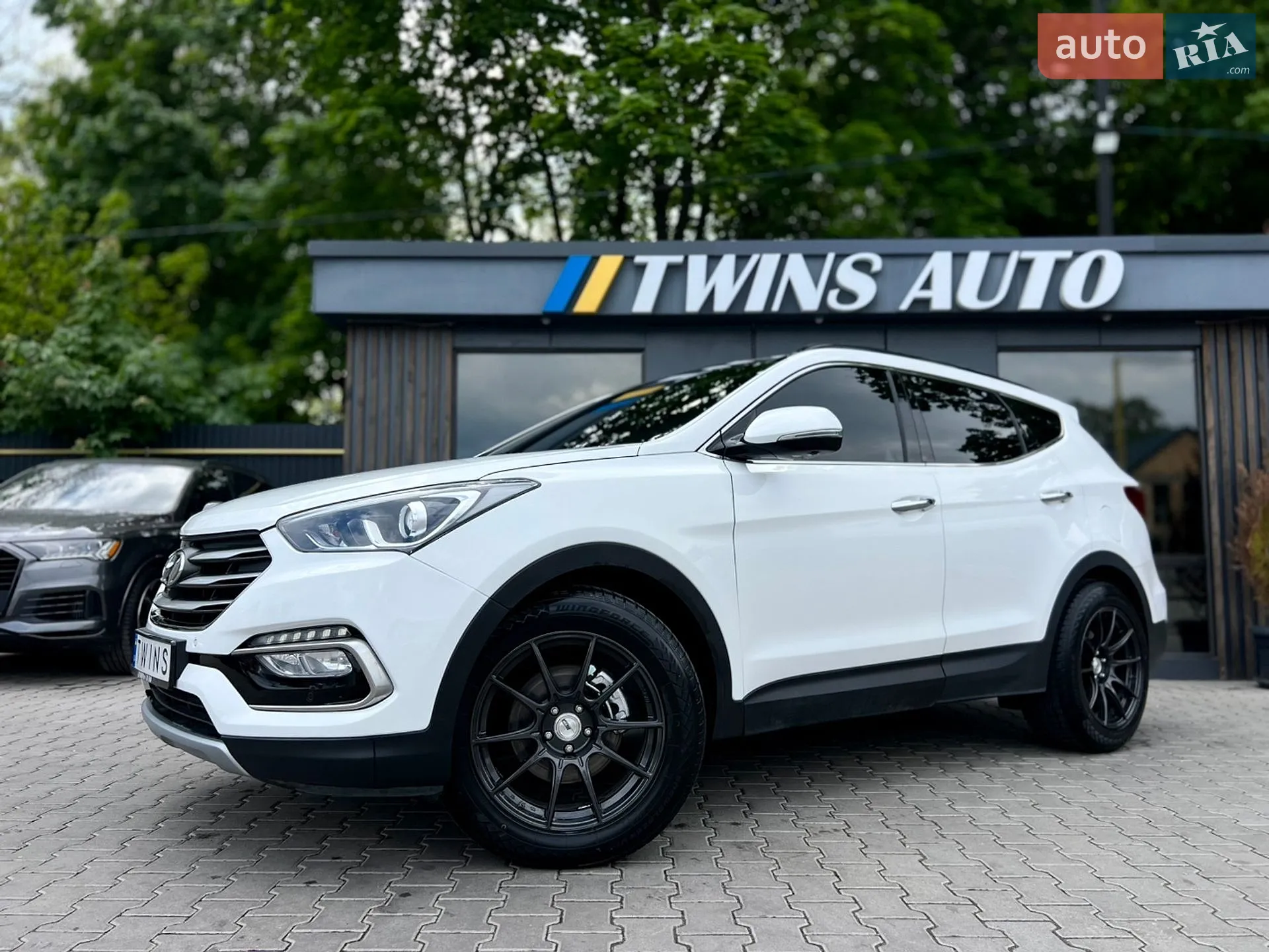 2017 Hyundai Santa Fe - мініатюра 12