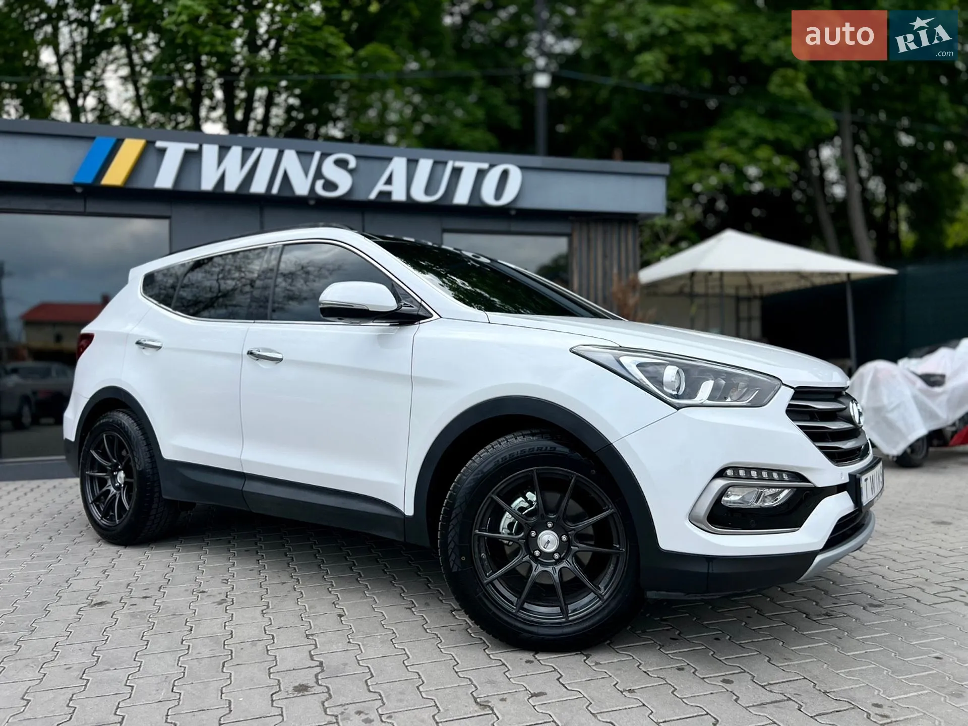 2017 Hyundai Santa Fe - мініатюра 16