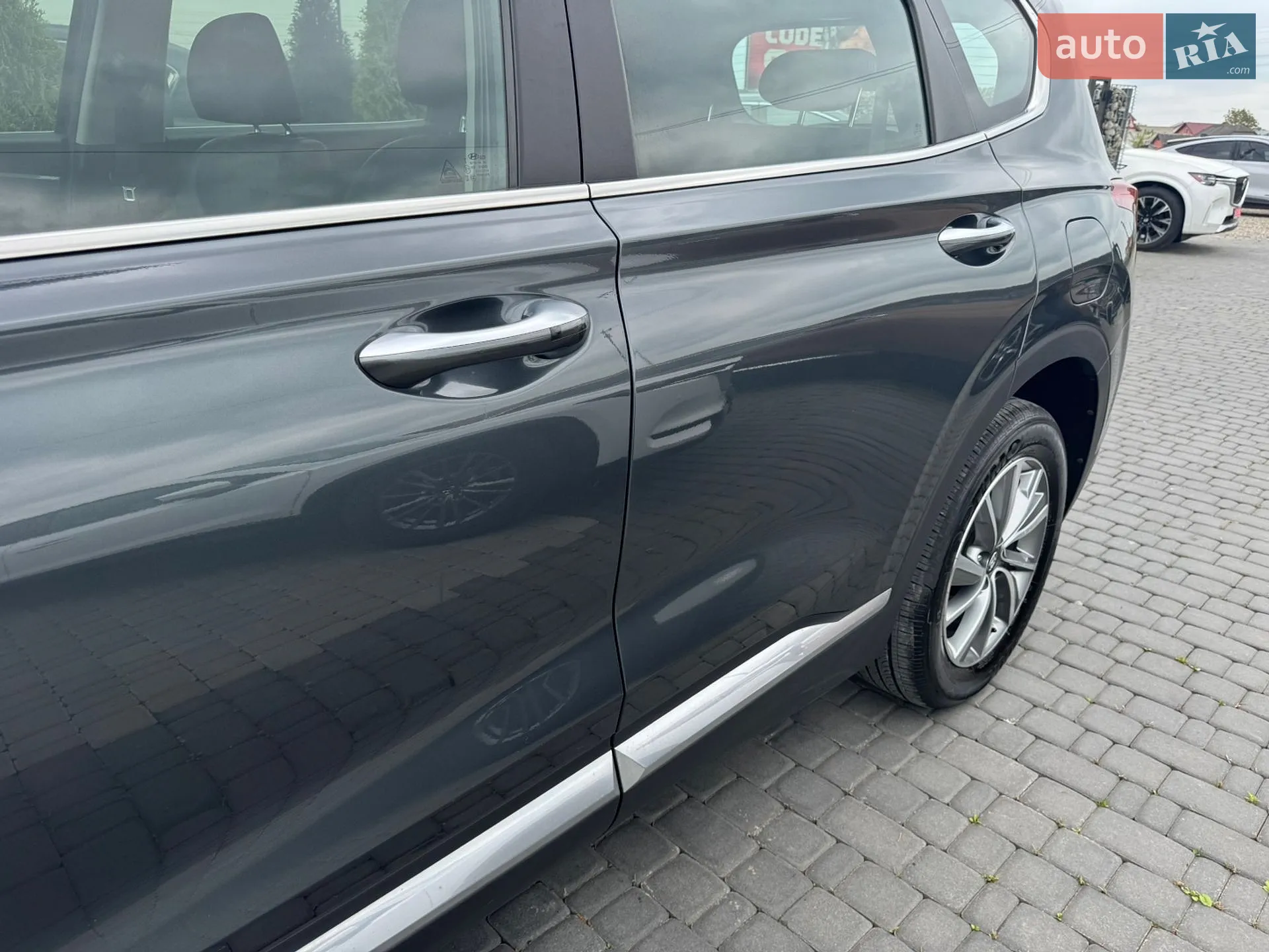 2019 Hyundai Santa Fe - мініатюра 17