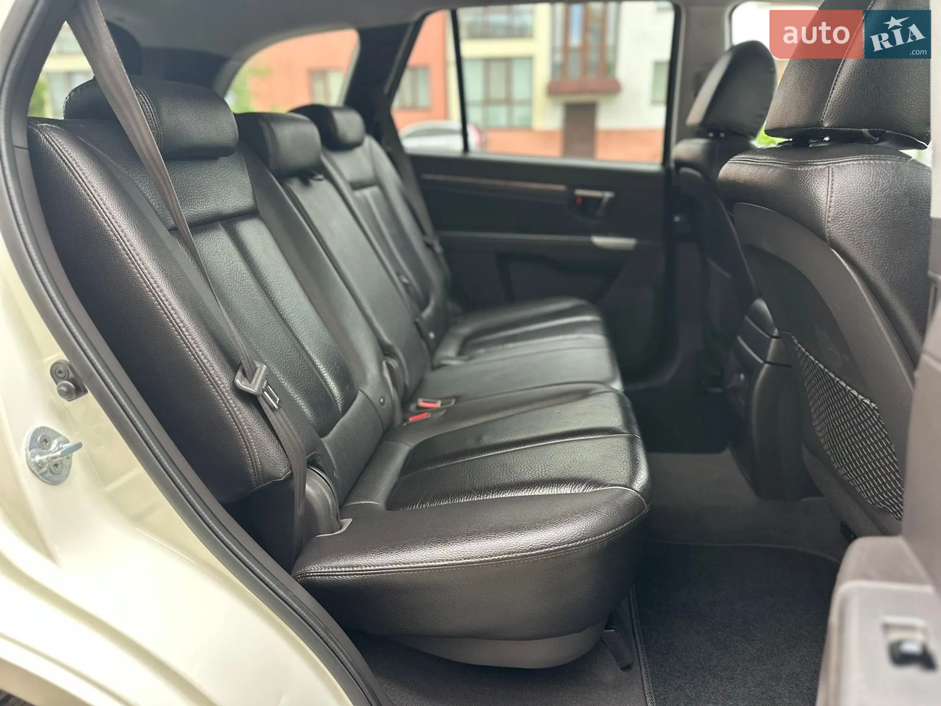2011 Hyundai Santa Fe - мініатюра 25