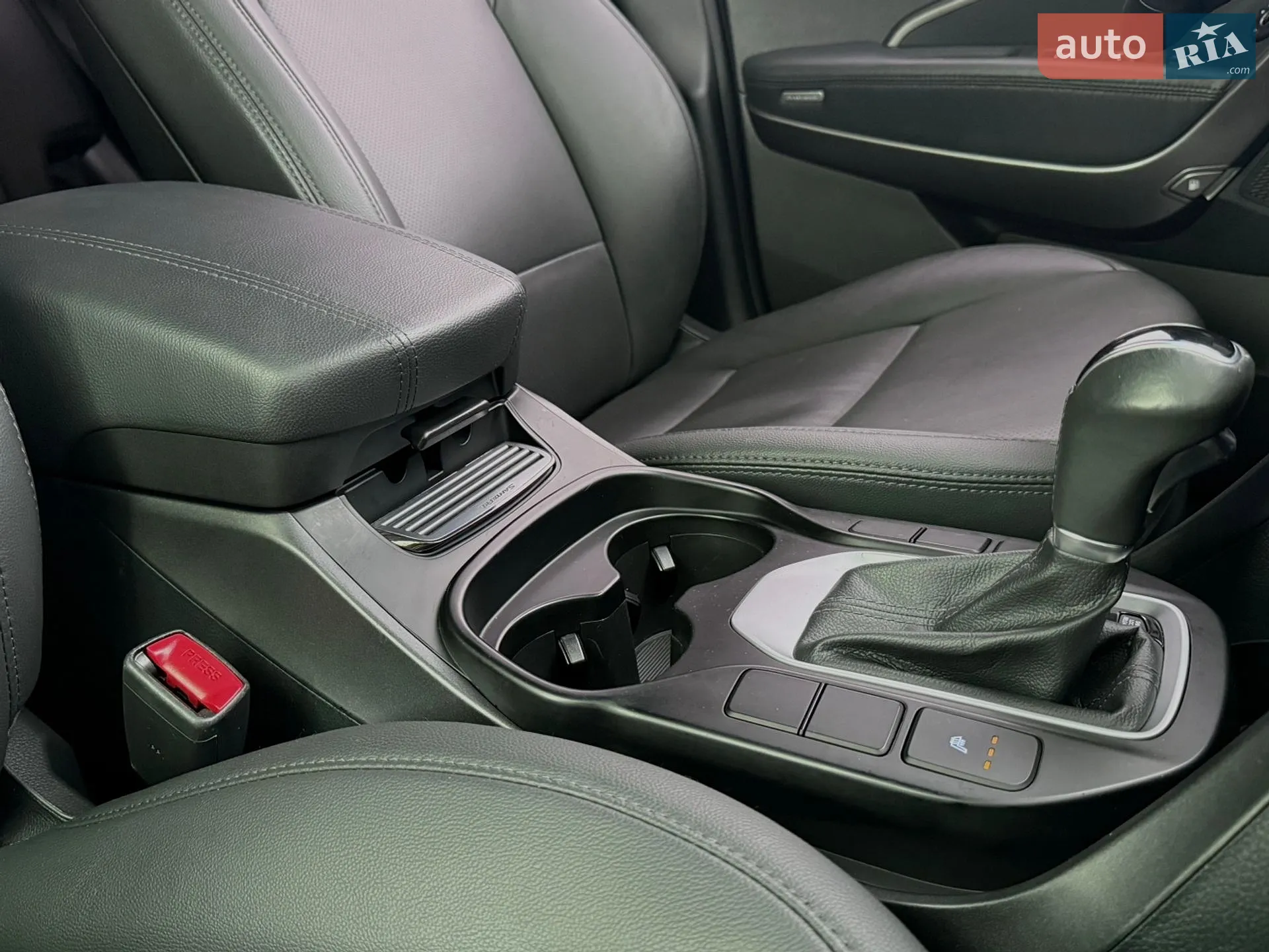 2016 Hyundai Santa Fe - мініатюра 21