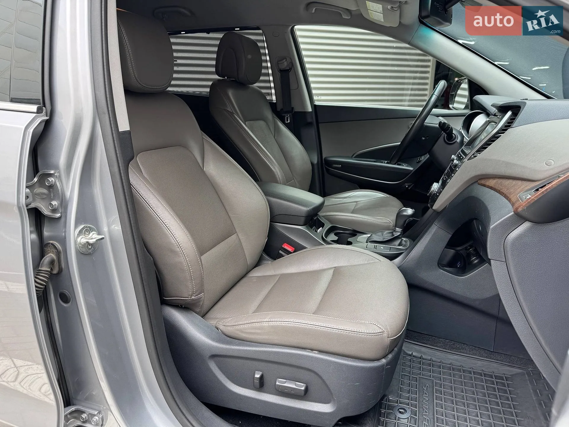 2017 Hyundai Santa Fe - мініатюра 16