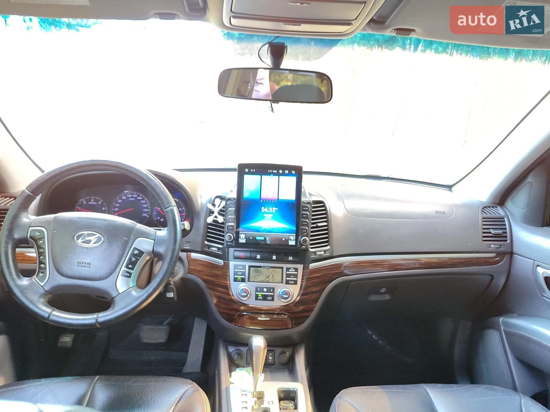 2010 Hyundai Santa Fe - мініатюра 11