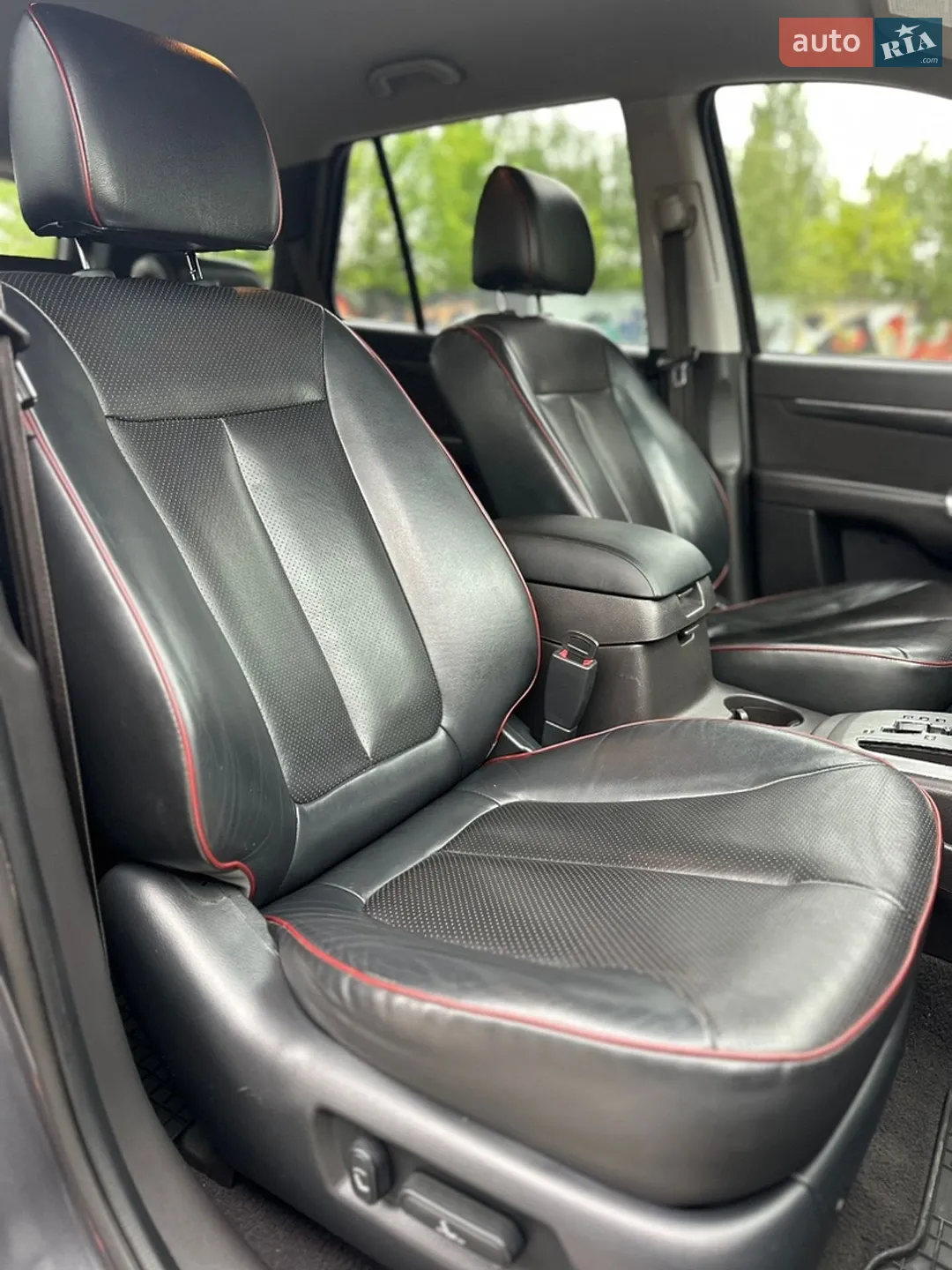 2010 Hyundai Santa Fe - мініатюра 25