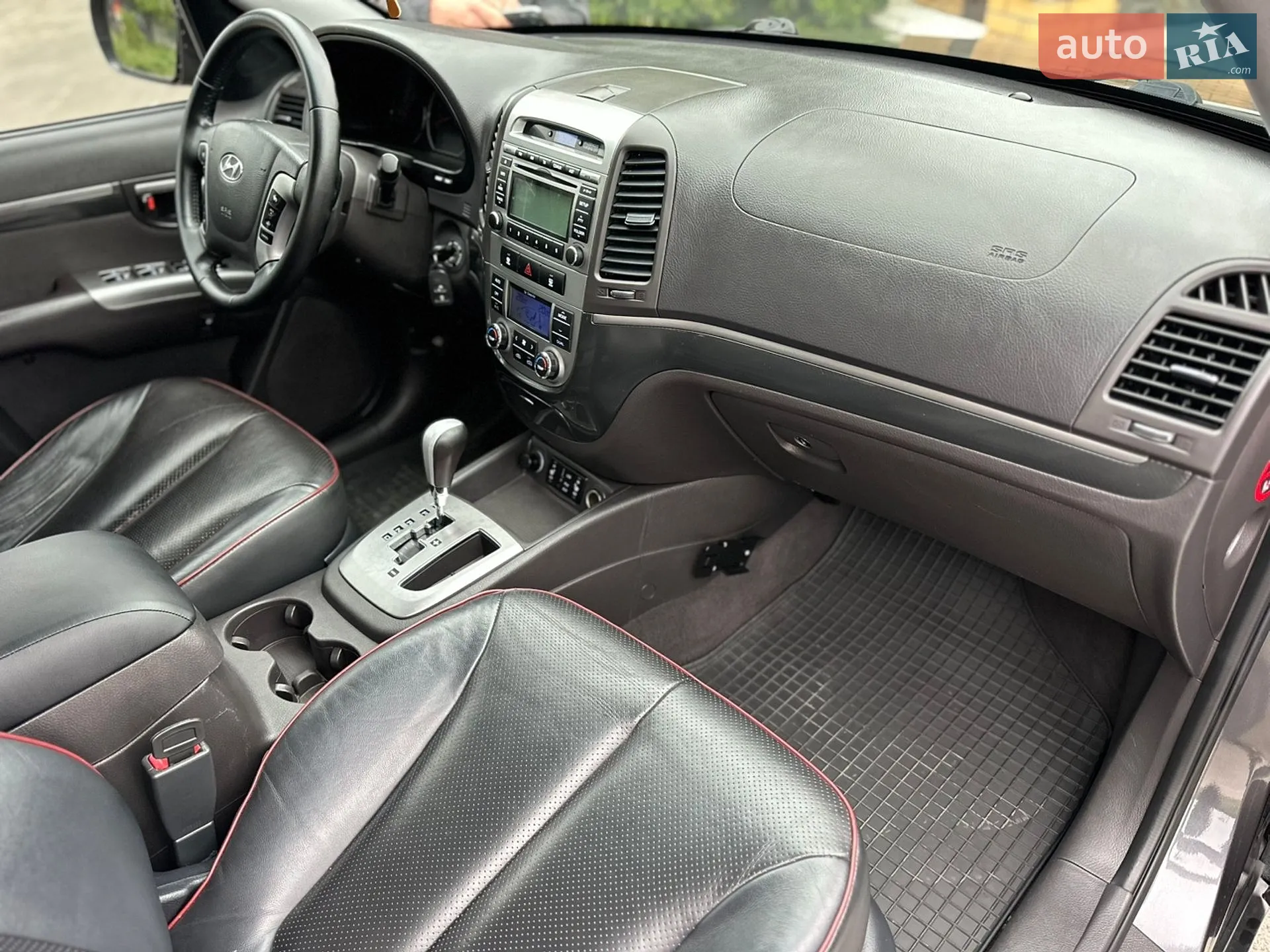 2010 Hyundai Santa Fe - мініатюра 41