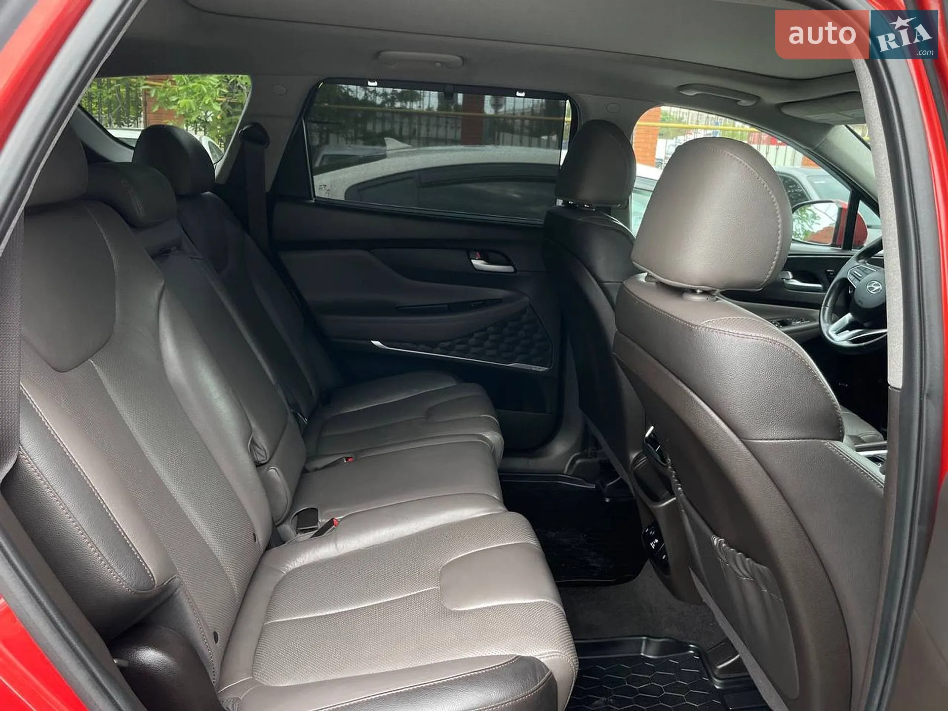 2019 Hyundai Santa Fe - мініатюра 24