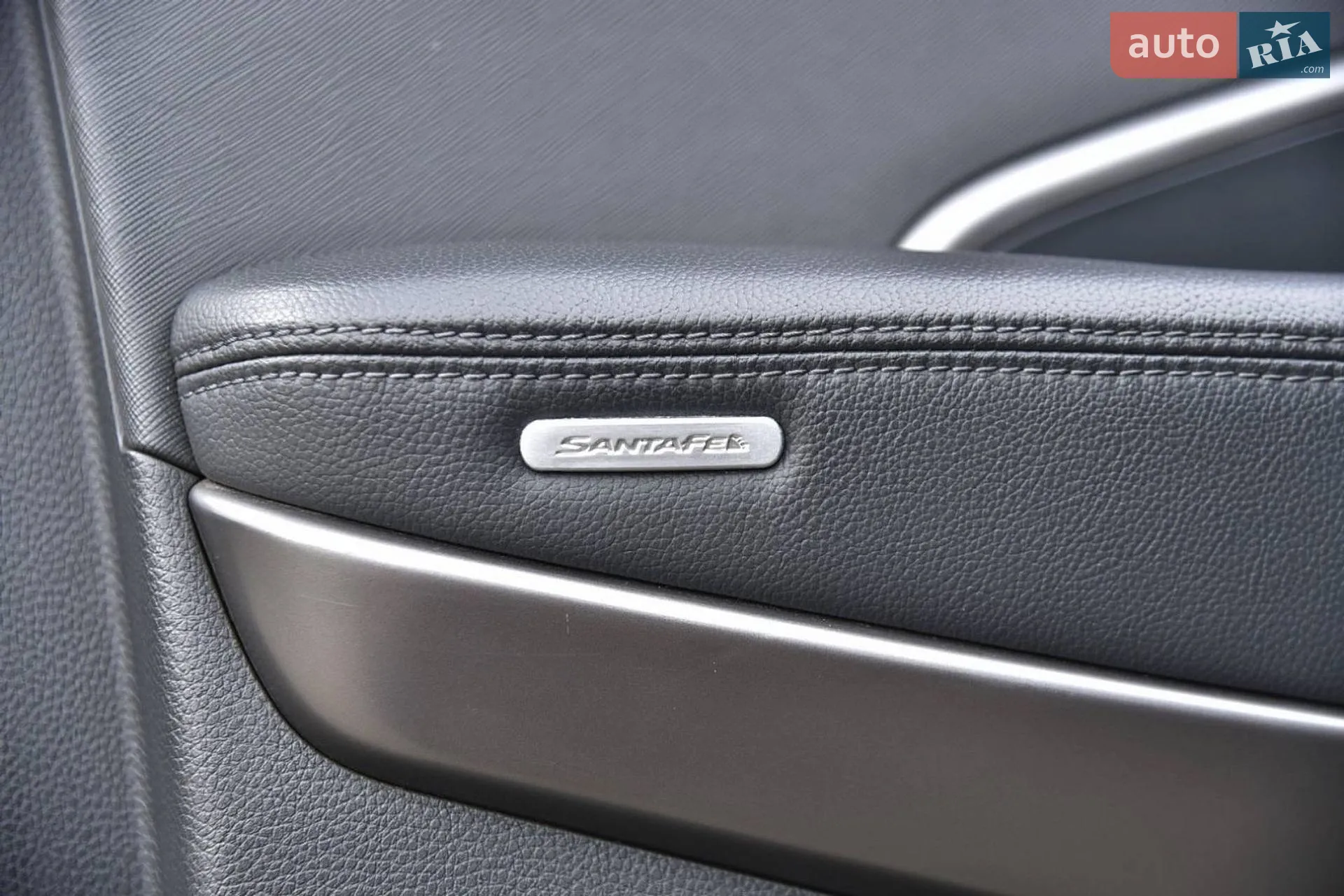 2016 Hyundai Santa Fe - мініатюра 28