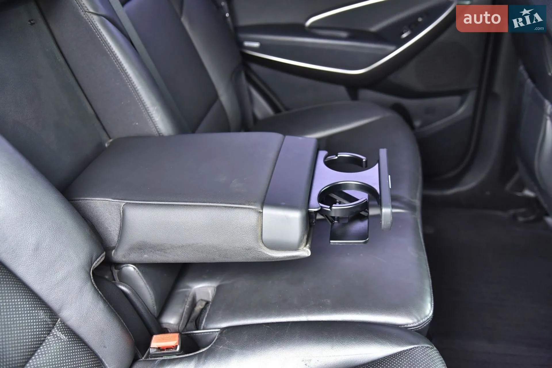 2016 Hyundai Santa Fe - мініатюра 42