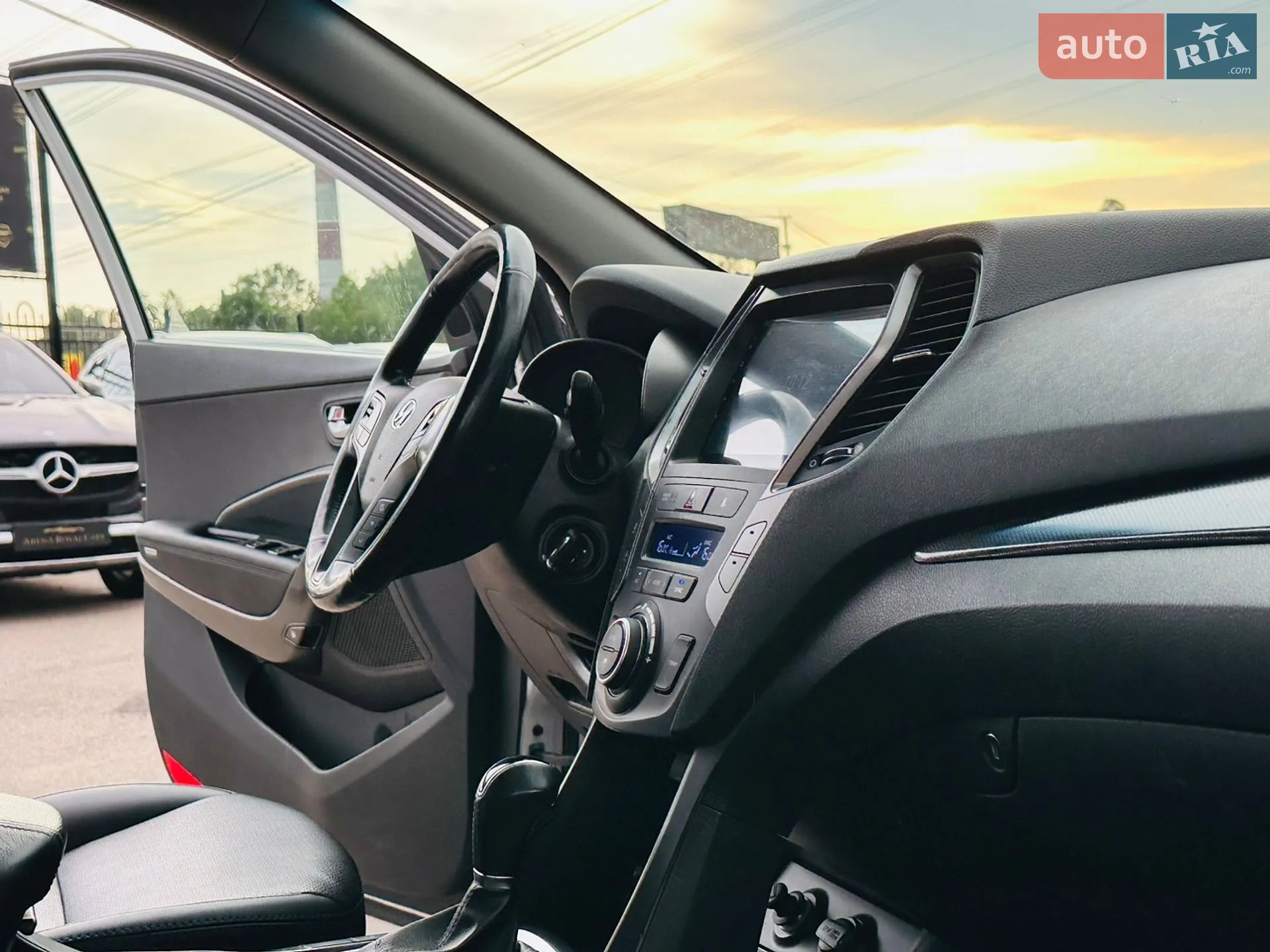 2017 Hyundai Santa Fe - мініатюра 24