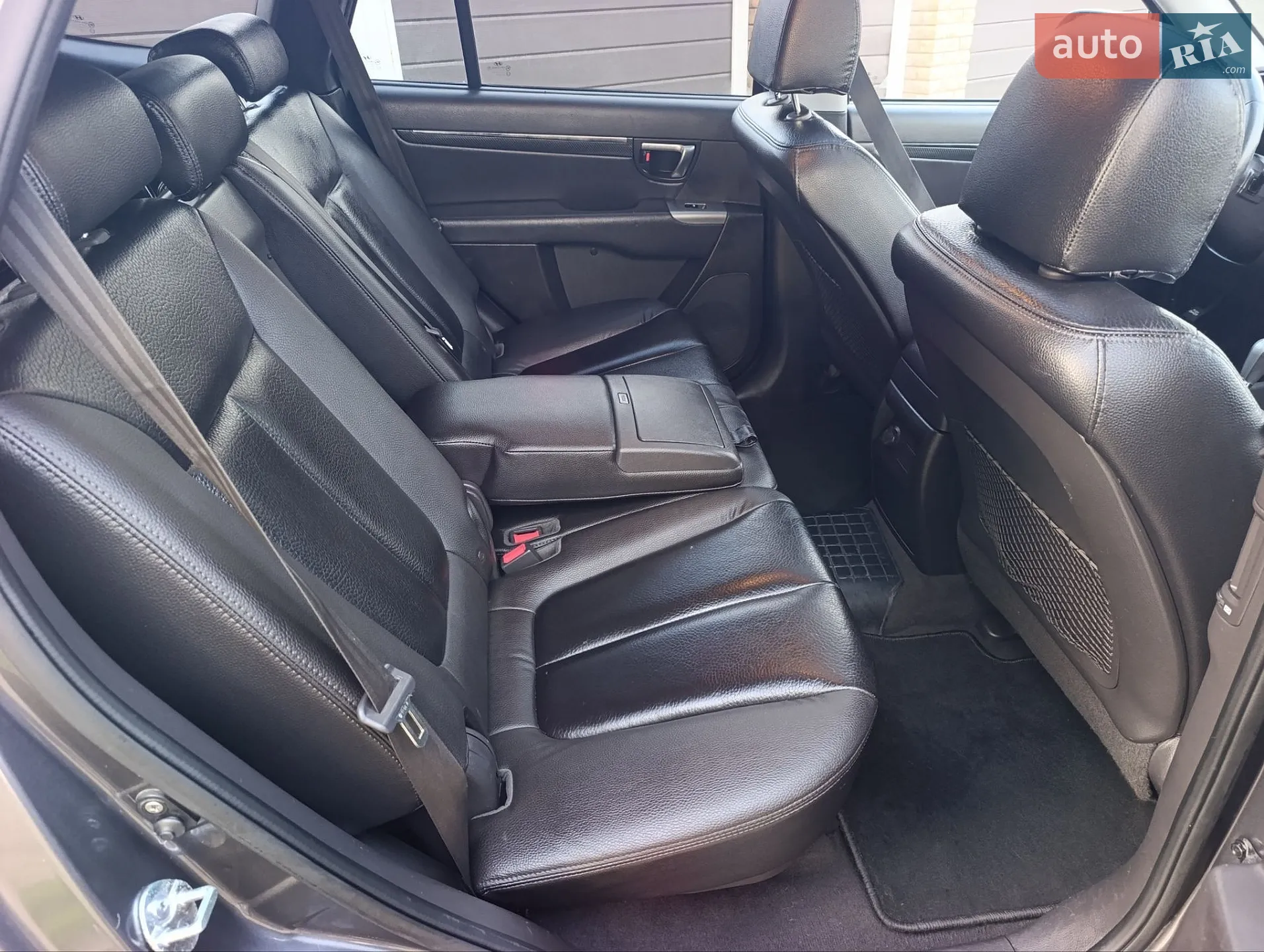 2011 Hyundai Santa Fe - мініатюра 32