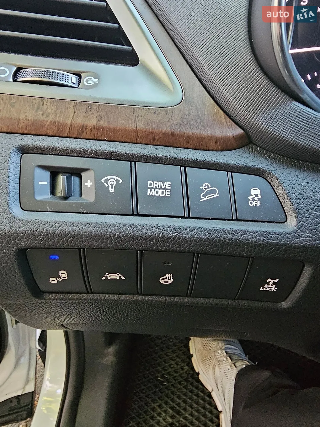 2017 Hyundai Santa Fe - мініатюра 21