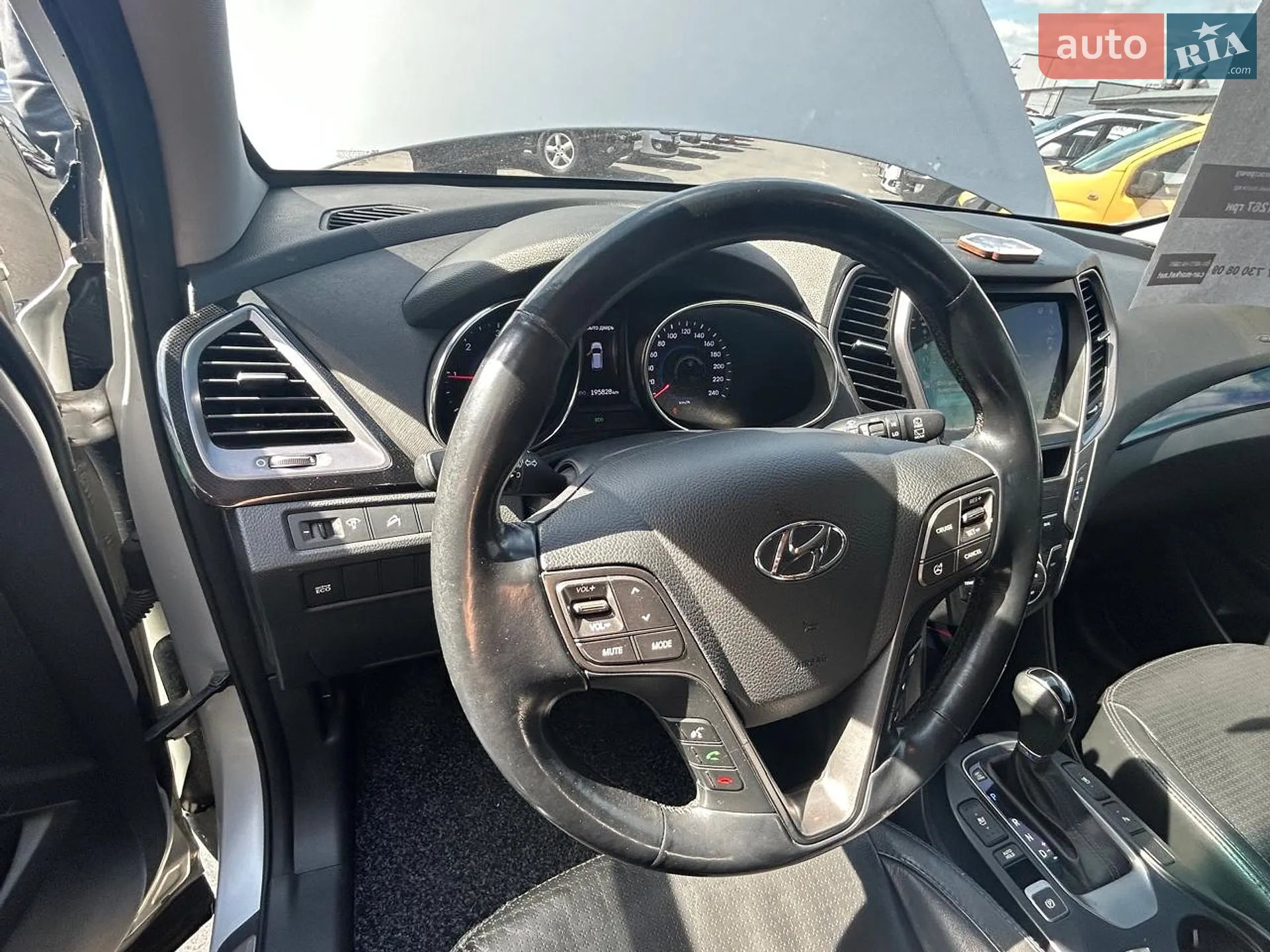 2012 Hyundai Santa Fe - мініатюра 38
